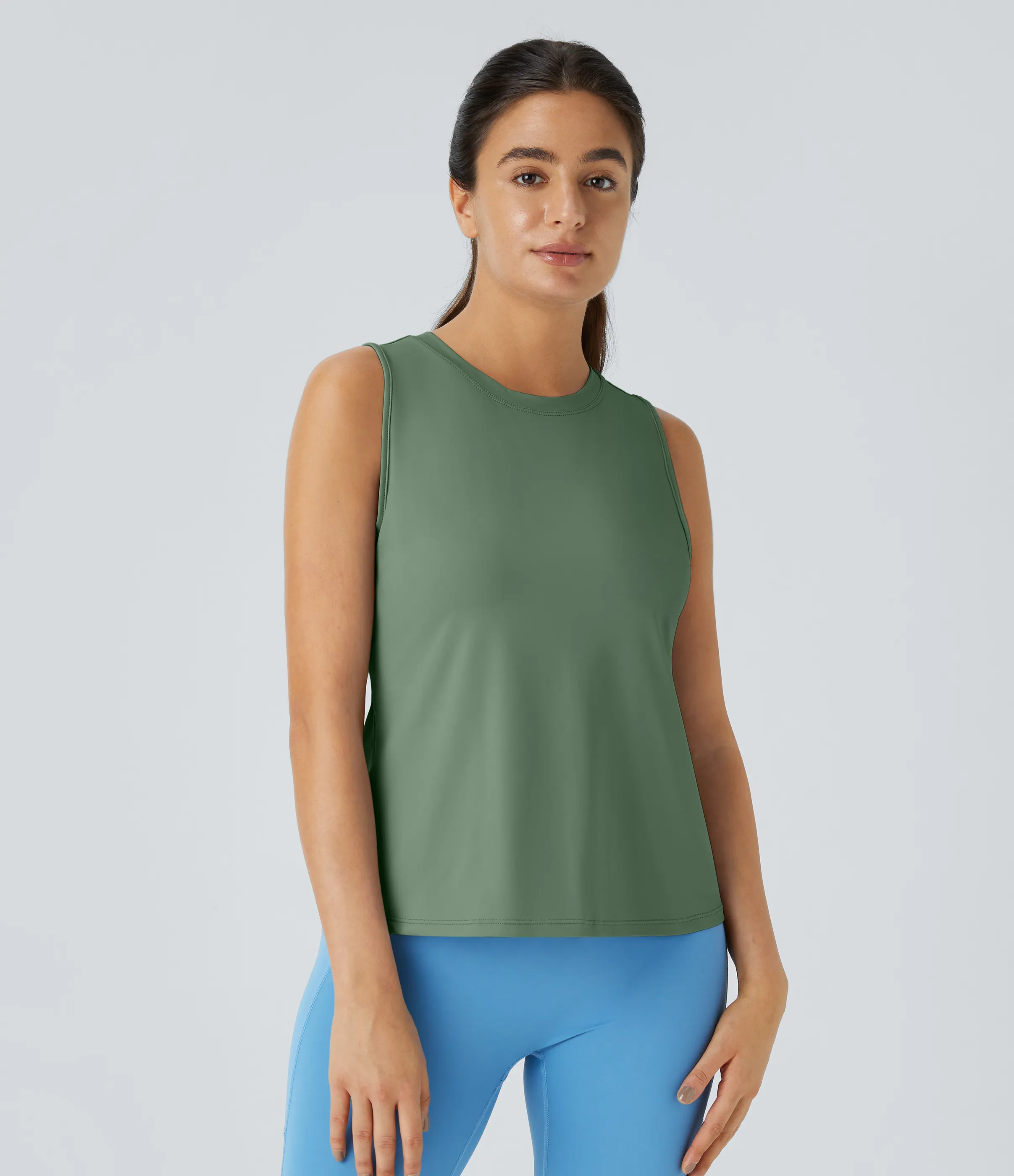 Halara Camiseta sin mangas yoga unicolor dobladillo cruzado abertura - Dark Ivy - M sold by Halara product image thumbnail 3