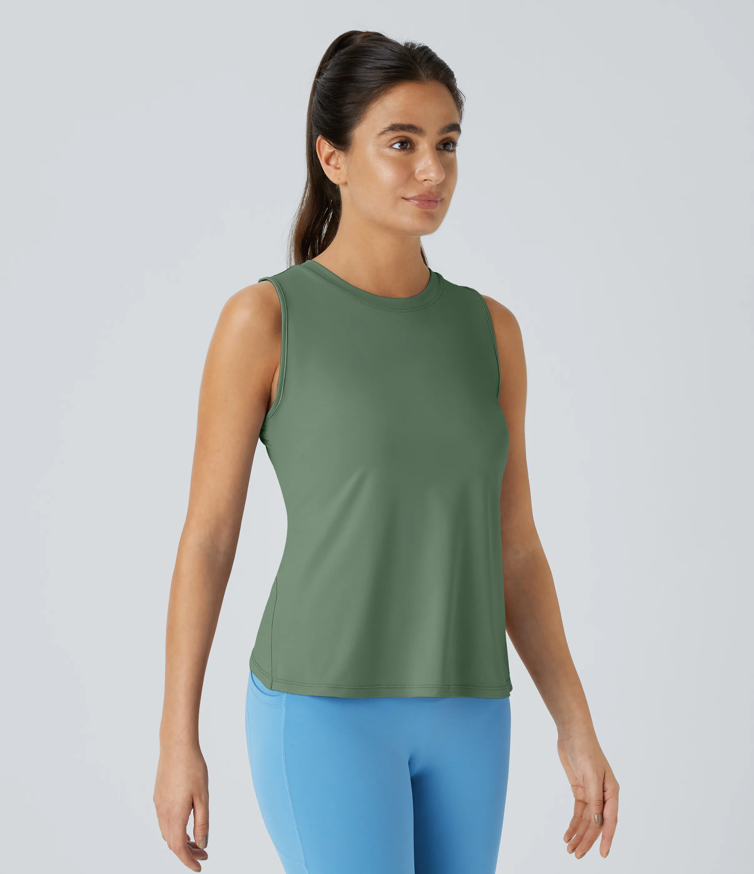 Halara Camiseta sin mangas yoga unicolor dobladillo cruzado abertura - Dark Ivy - M sold by Halara product image thumbnail 4
