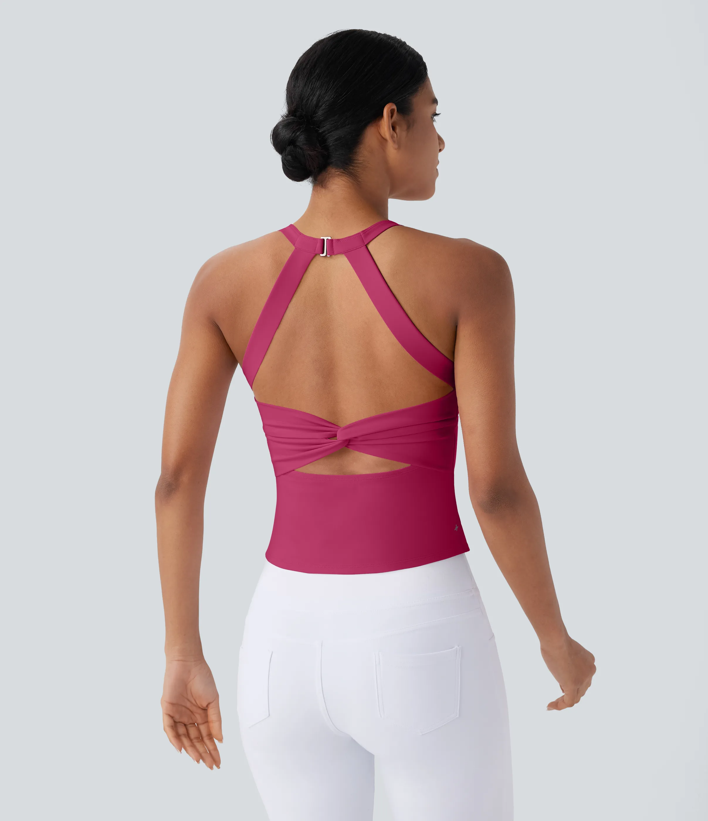 Halara Top de yoga SoftlyZero™ Plush afelpado con abertura en copas D-F - Cherries Jubilee - M sold by Halara