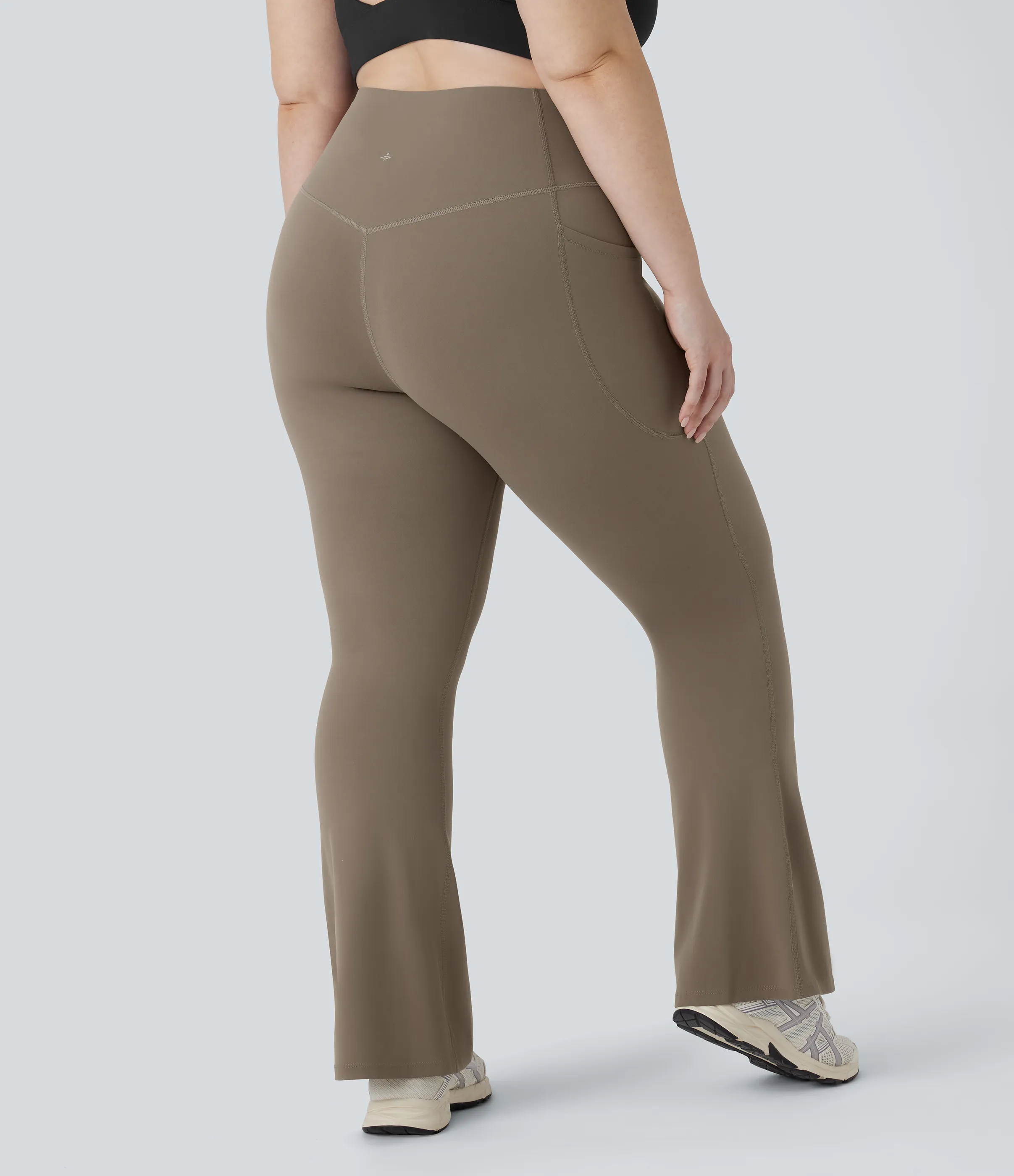 Halara Leggings SoCinched UltraSculpt yoga moldeador tiro alto bolsillo lateral control abdomen Bootcut talla grande - Dawn Brown - 1X(regular) sold by Halara product image thumbnail 3