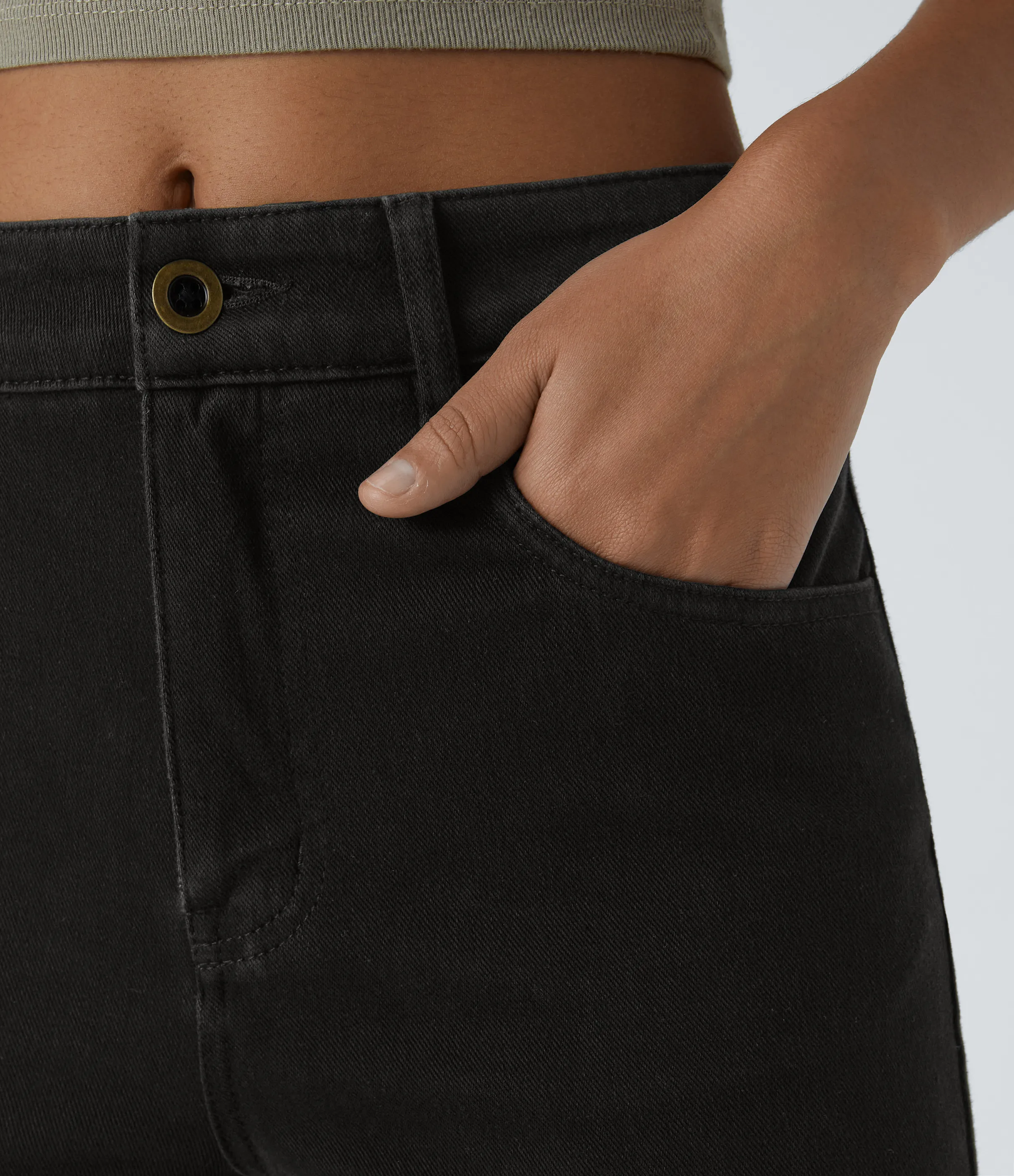Halara Jeans Halara Flex™ Denim en corte de bota elásticos de tiro medio con botón y bolsillos - Black Denim - XS(extall) sold by Halara product image thumbnail 5