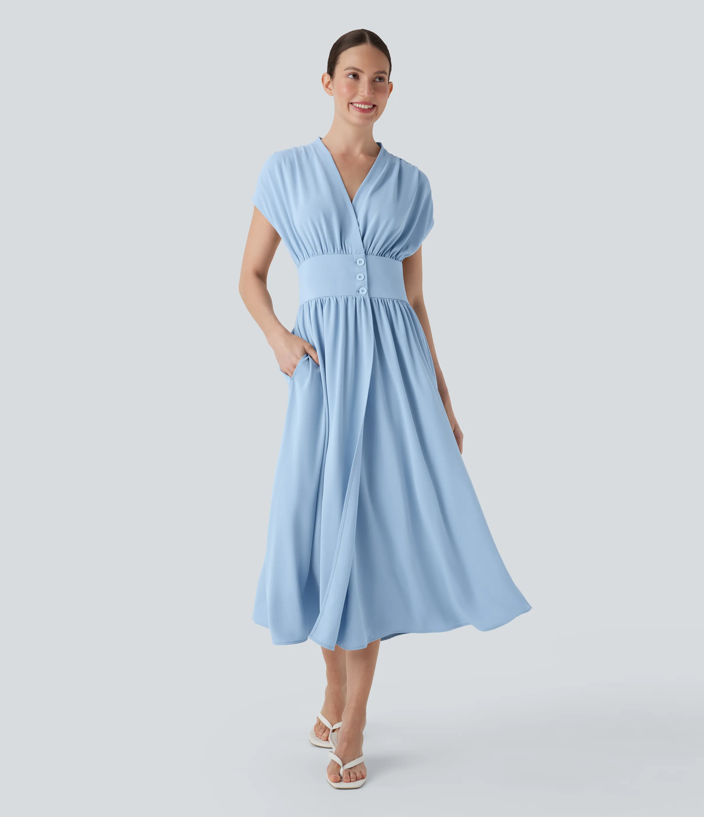 Halara Vestido midi casual fluido con escote en V fruncido y botones con bolsillos - Clear Sky - S sold by Halara