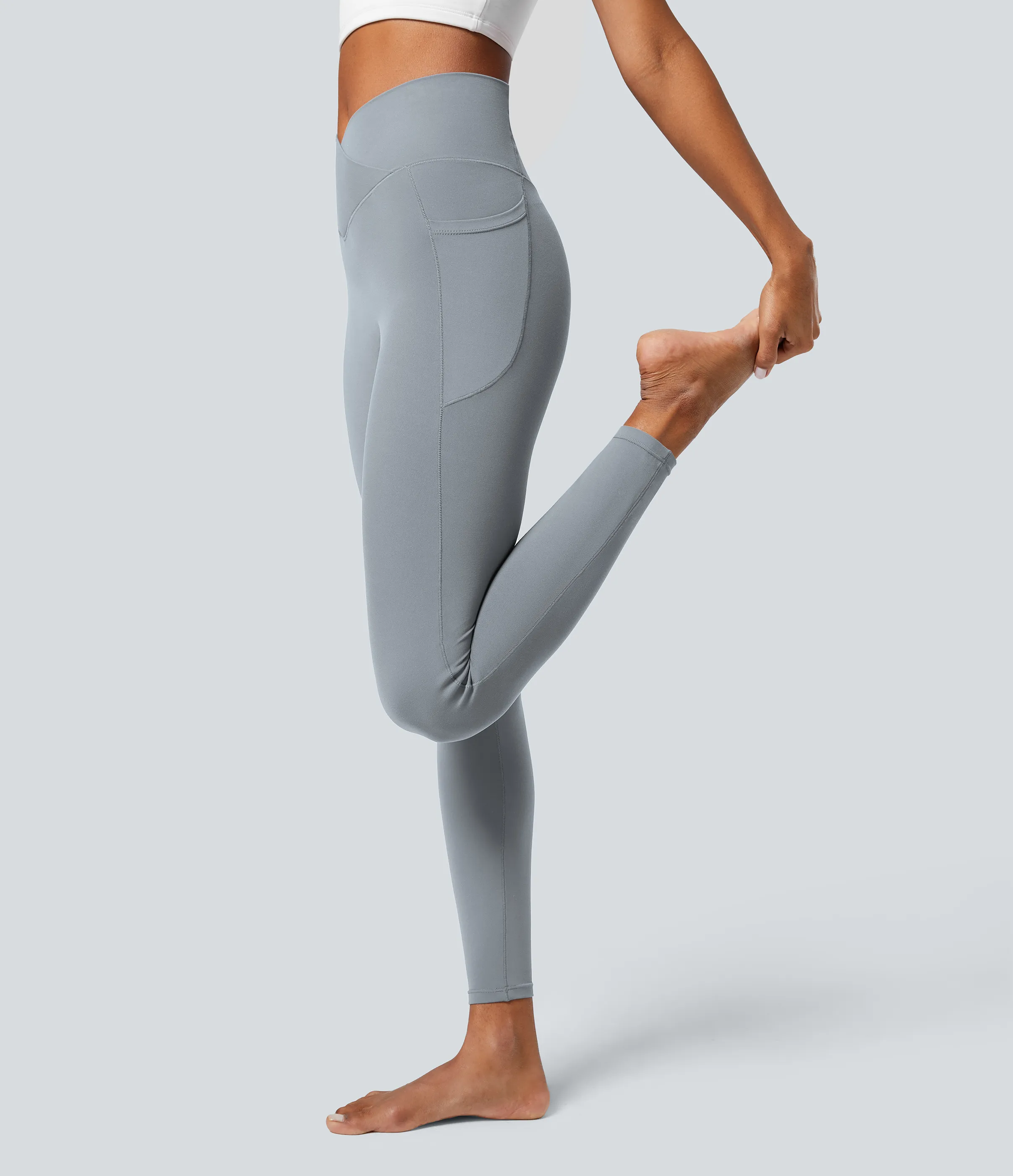 Halara Leggings Softlyzero™ liso bolsillo cruzado - Quarry - L(7/8) sold by Halara product image thumbnail 4