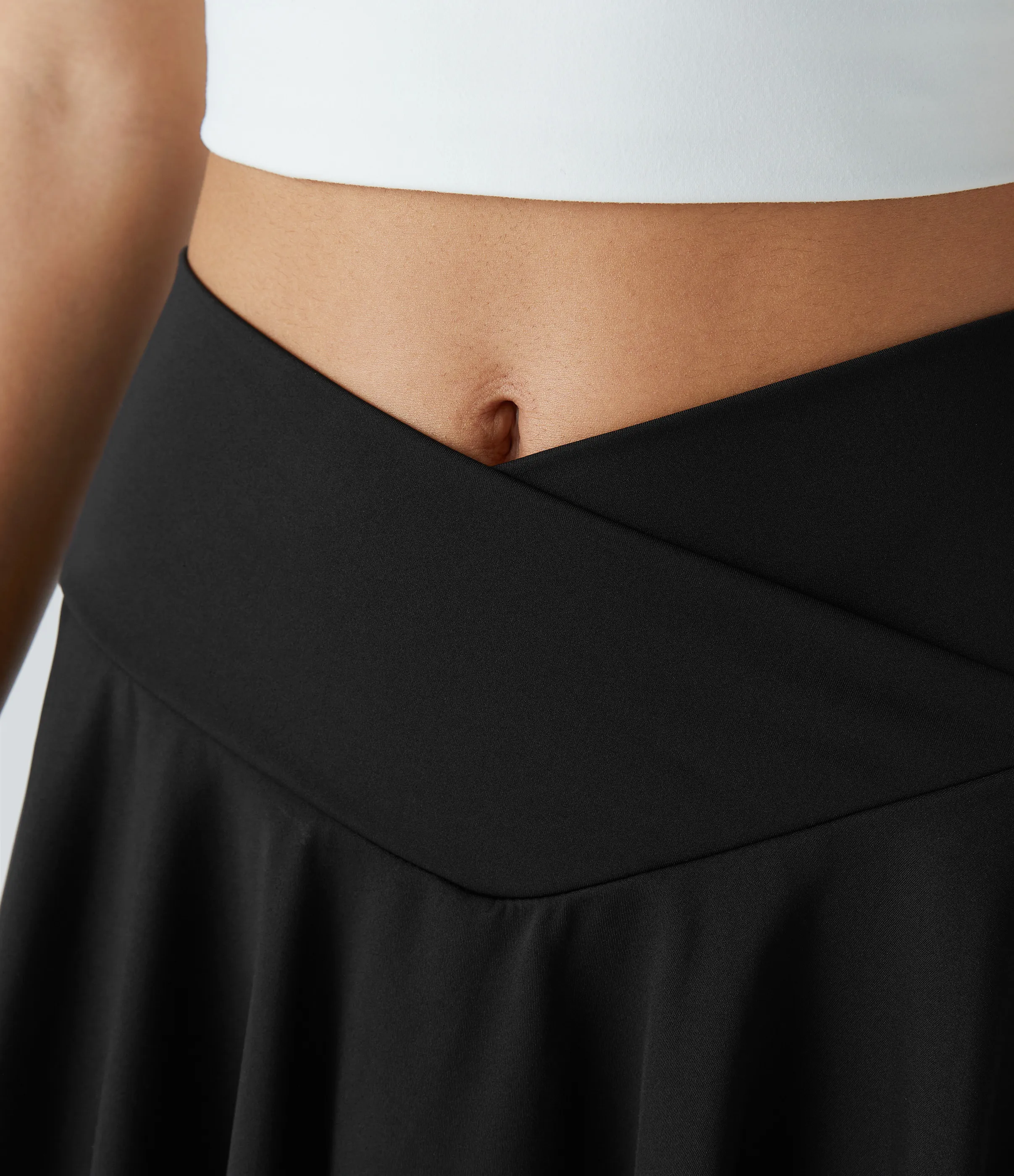 Halara Falda tenis Softlyzero™ Airy Comfy tiro alto cruzado 2 en 1 bolsillo lateral acampanado tacto fresco - Black - XL sold by Halara product image thumbnail 5