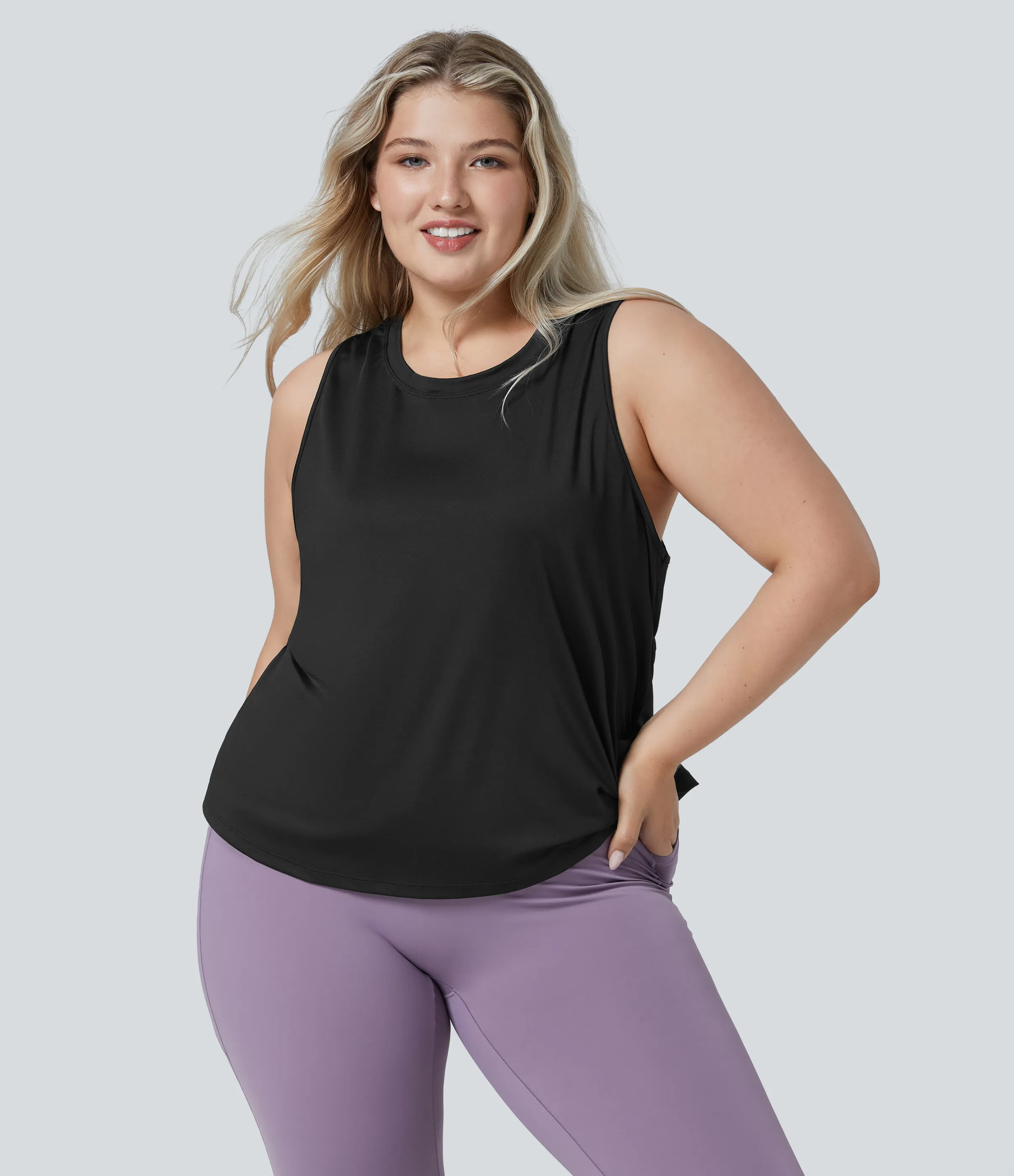 Halara Top sin manga talla grande yoga unicolor dobladillo cruzado abertura - Black - 3X sold by Halara product image thumbnail 3