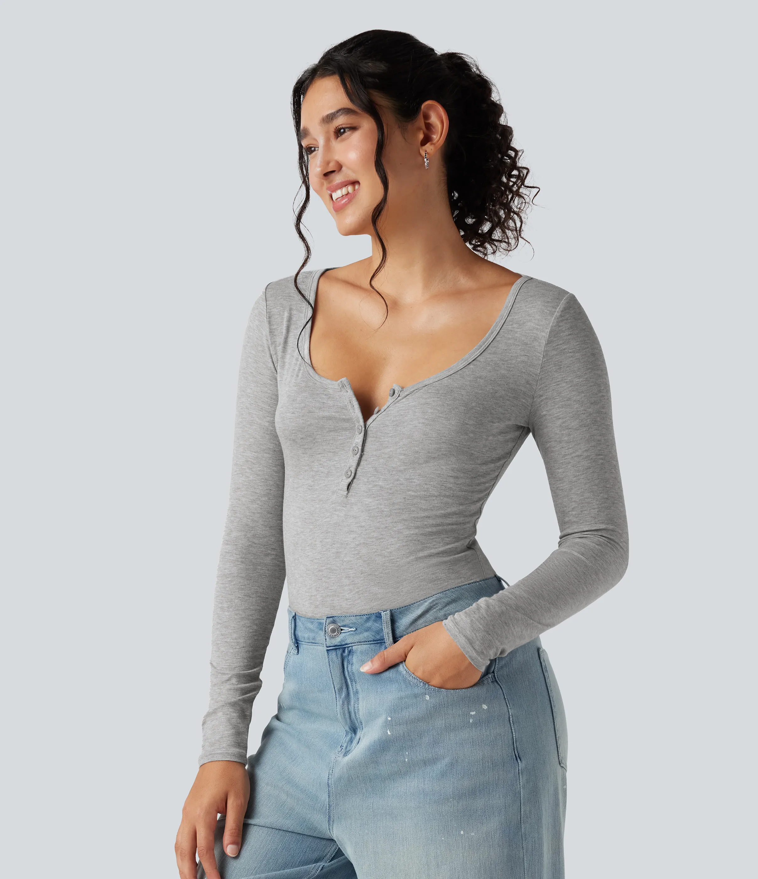Halara Top ajustado manga larga cuello Henley acanalado - Fog Gray - S sold by Halara product image thumbnail 4
