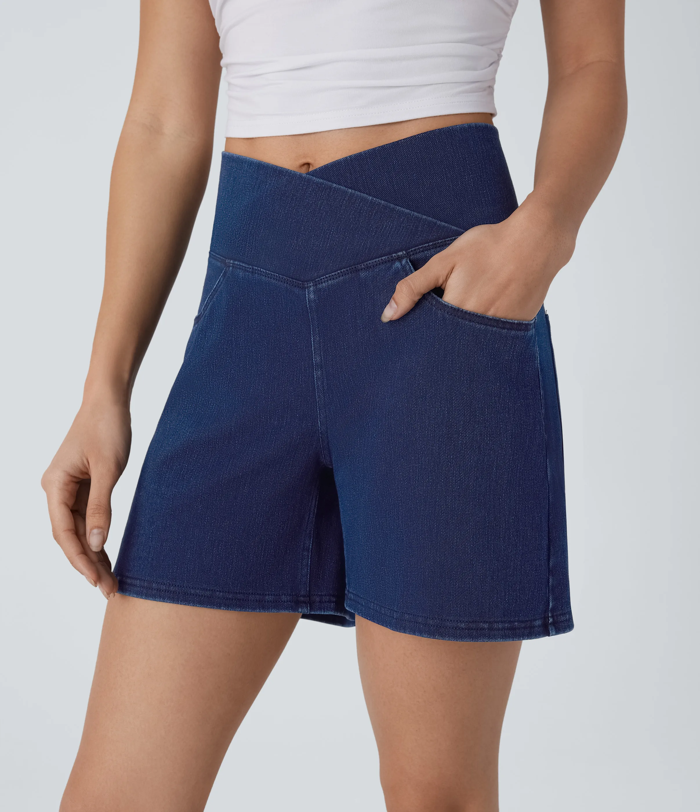 Halara Pantalón corto Halara Flex™ Denim mezclilla elástico lavado tiro alto múltiple bolsillo - Washed Denim Navy Blue - S(regular) sold by Halara product image thumbnail 5