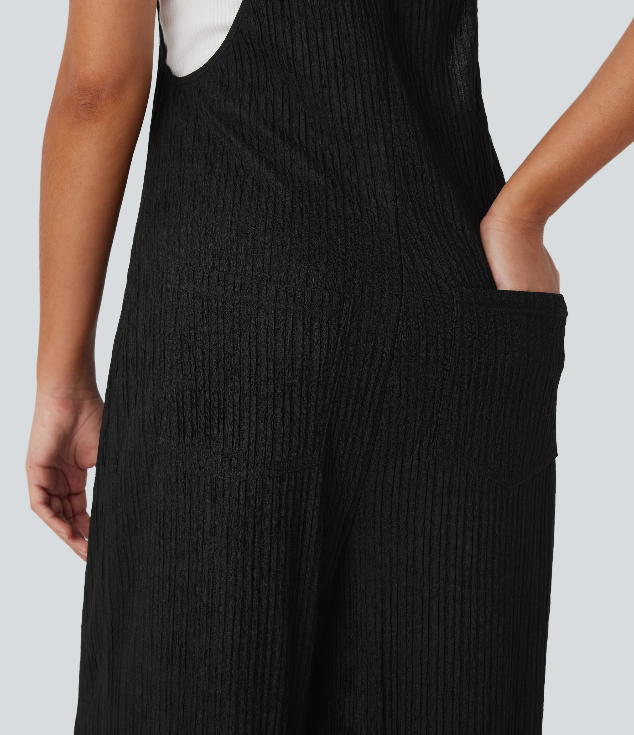 Halara Overol raya múltiple bolsillo botón correa ajustable - Black - M(regular) sold by Halara product image thumbnail 5