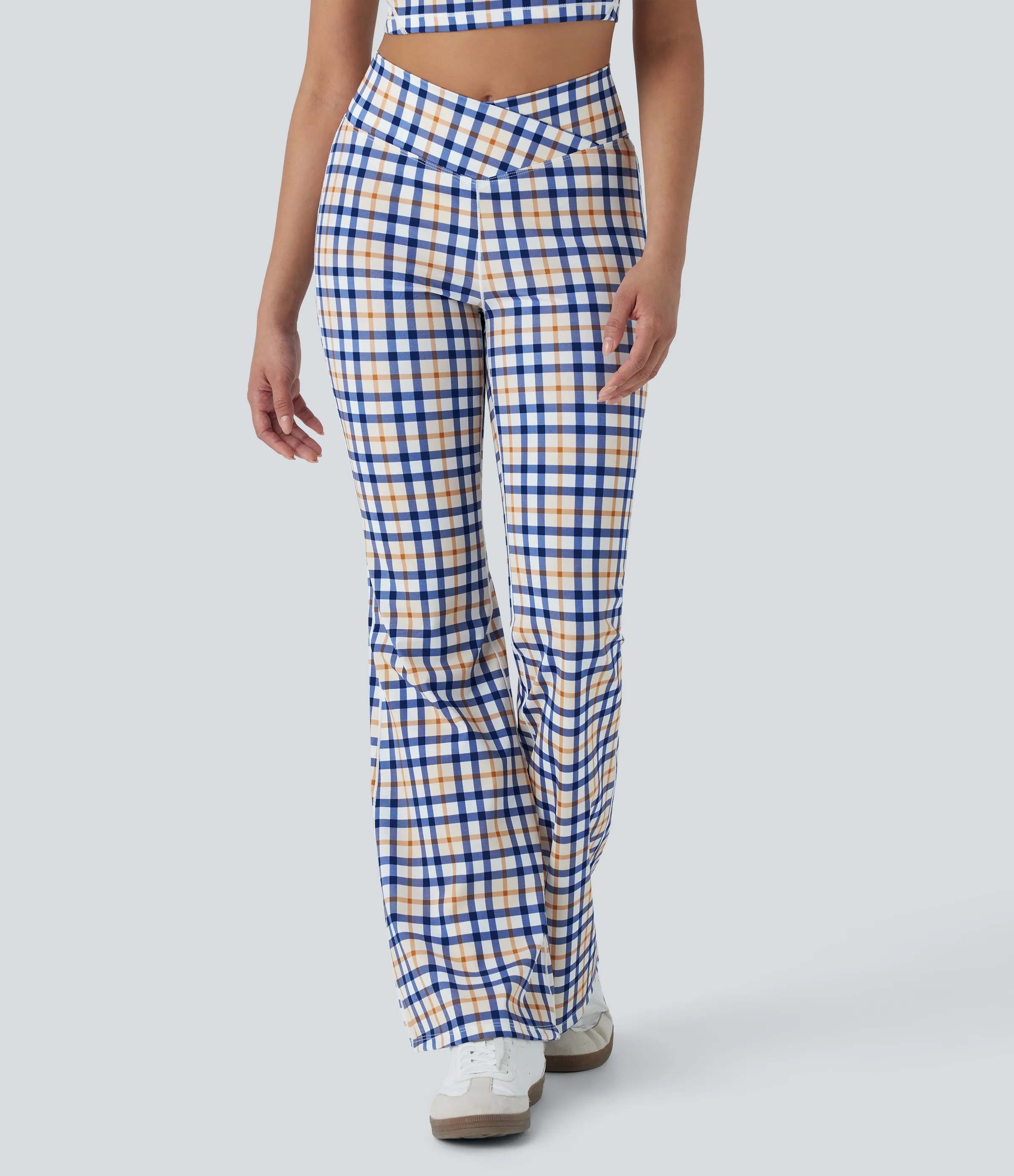 Halara Leggings de yoga acampanados de tiro alto con diseño a cuadros y tacto fresco con bolsillo - Blue White Golden Haze Plaid - S(regular) sold by Halara product image thumbnail 4