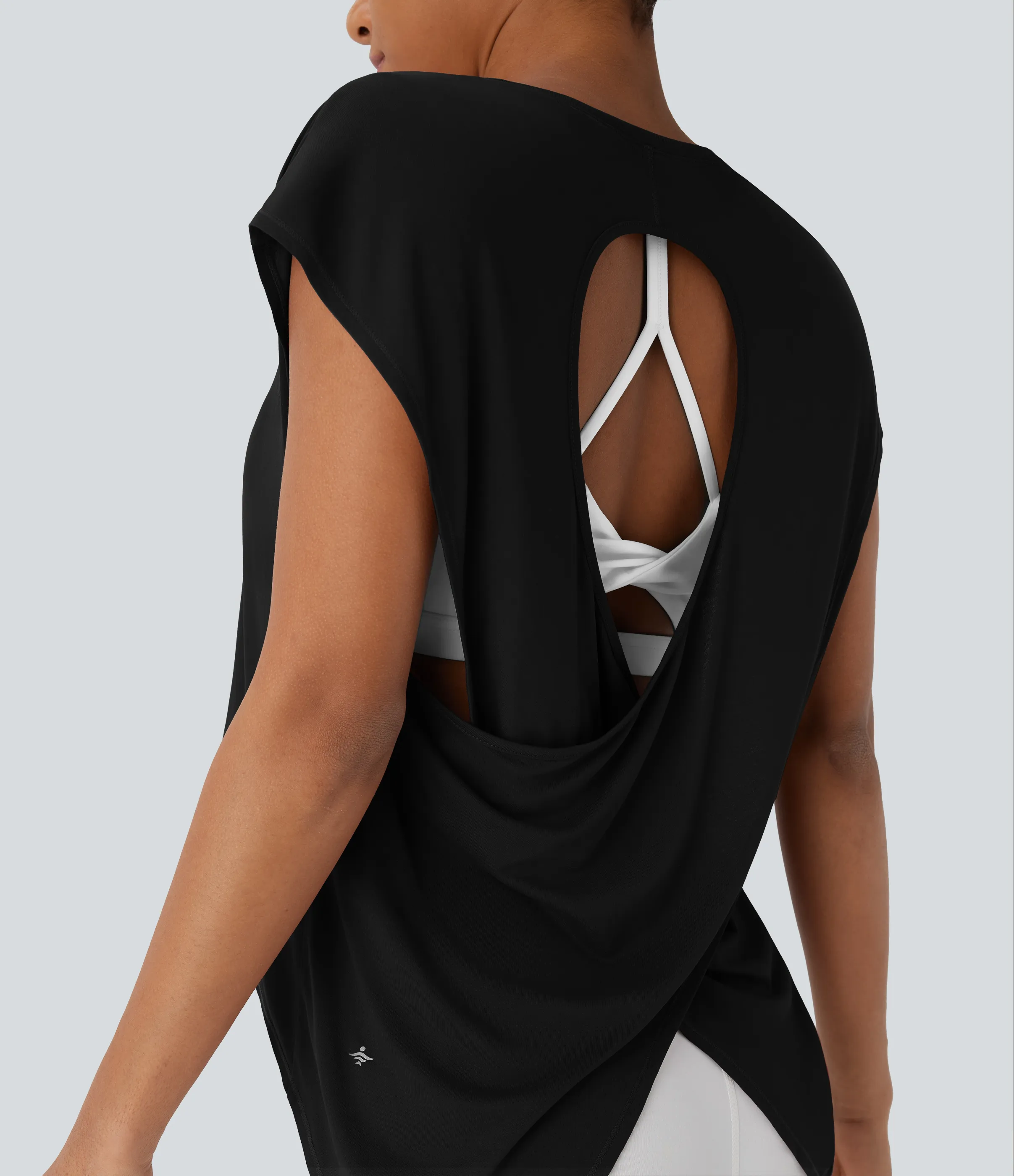 Halara Top deportivo para running asimétrico con espalda cruzada y dobladillo asimétrico - Black - XL sold by Halara product image thumbnail 5