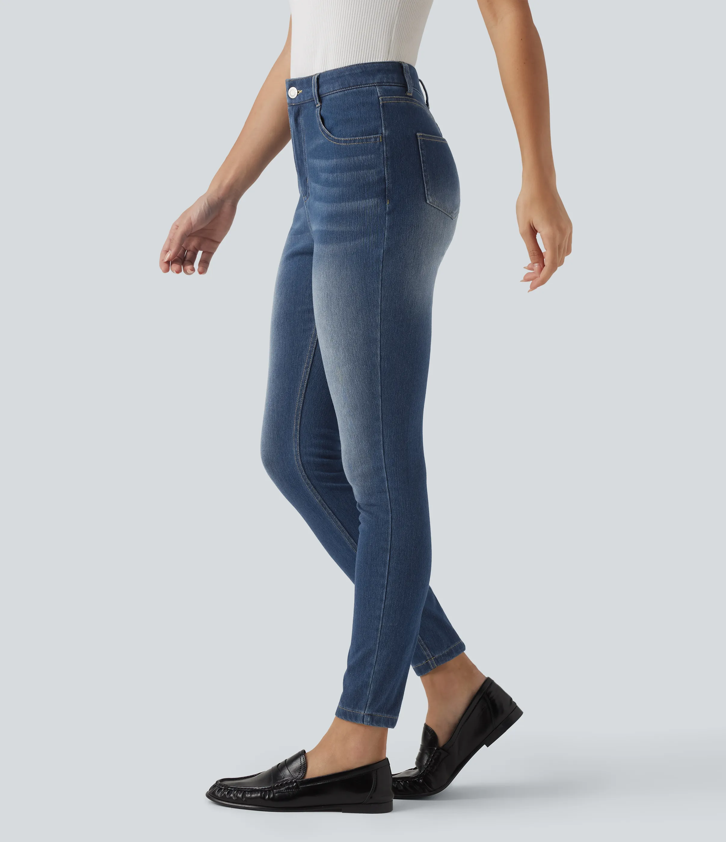 Halara Jeans ajustados casuales Halara Flex™ de tiro alto con bolsillos - Estate Blue Denim - M(regular) sold by Halara