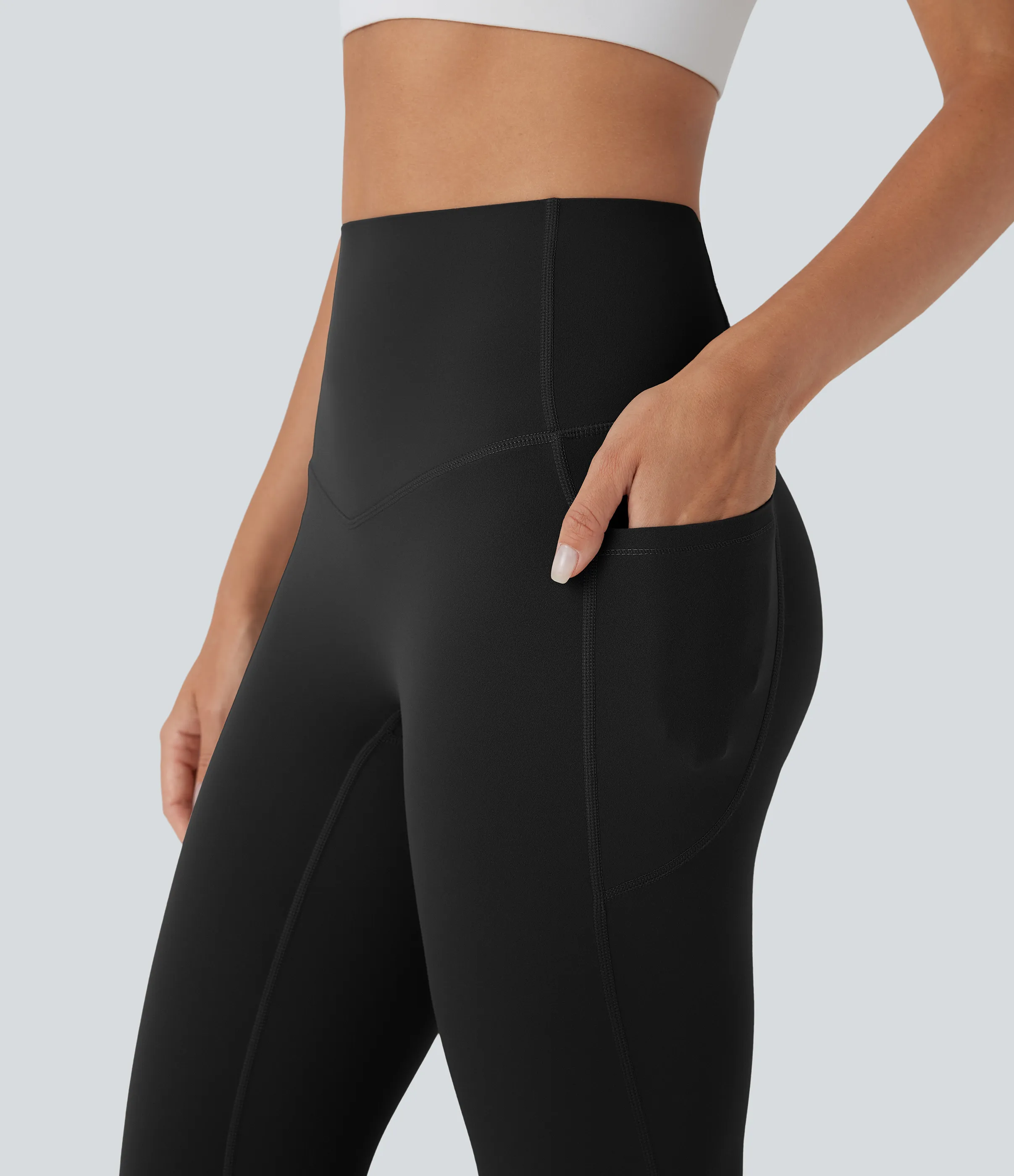 Halara Leggings de entrenamiento Halara UltraSculpt™ moldeadores de abdomen de tiro alto antibacterianas de 7/8 con bolsillos laterales - Black - S(7/8) sold by Halara product image thumbnail 5