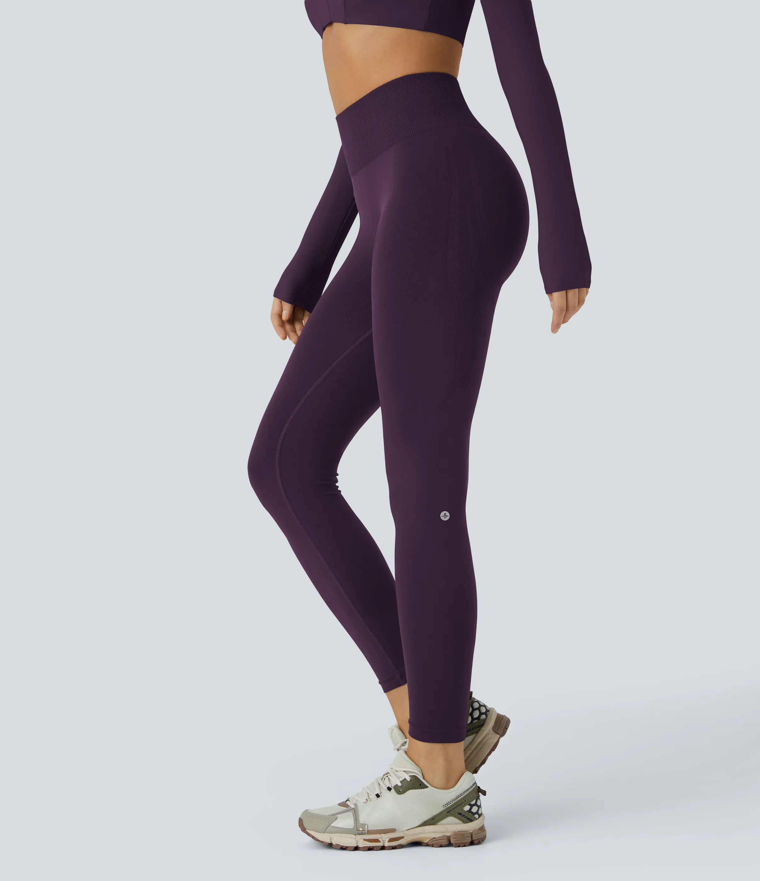 Halara Leggings yoga tiro medio control abdomen realce glúteo 7/8 sin costura - Blackberry Cordial - S(full_length) sold by Halara