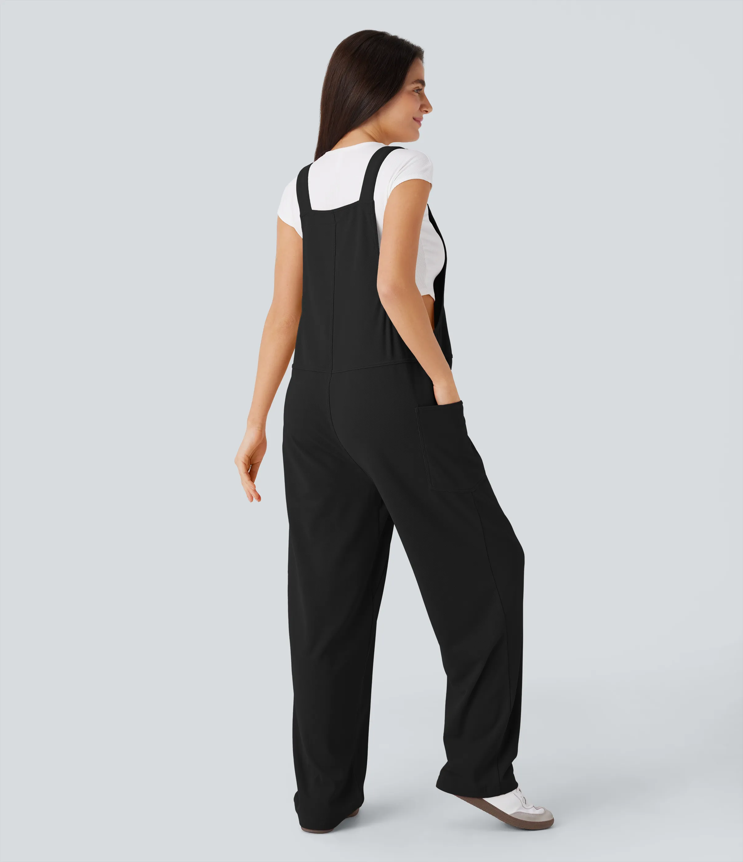 Halara Overol cuello V bolsillo lateral diseño gofre - Black - XL(regular) sold by Halara product image thumbnail 3