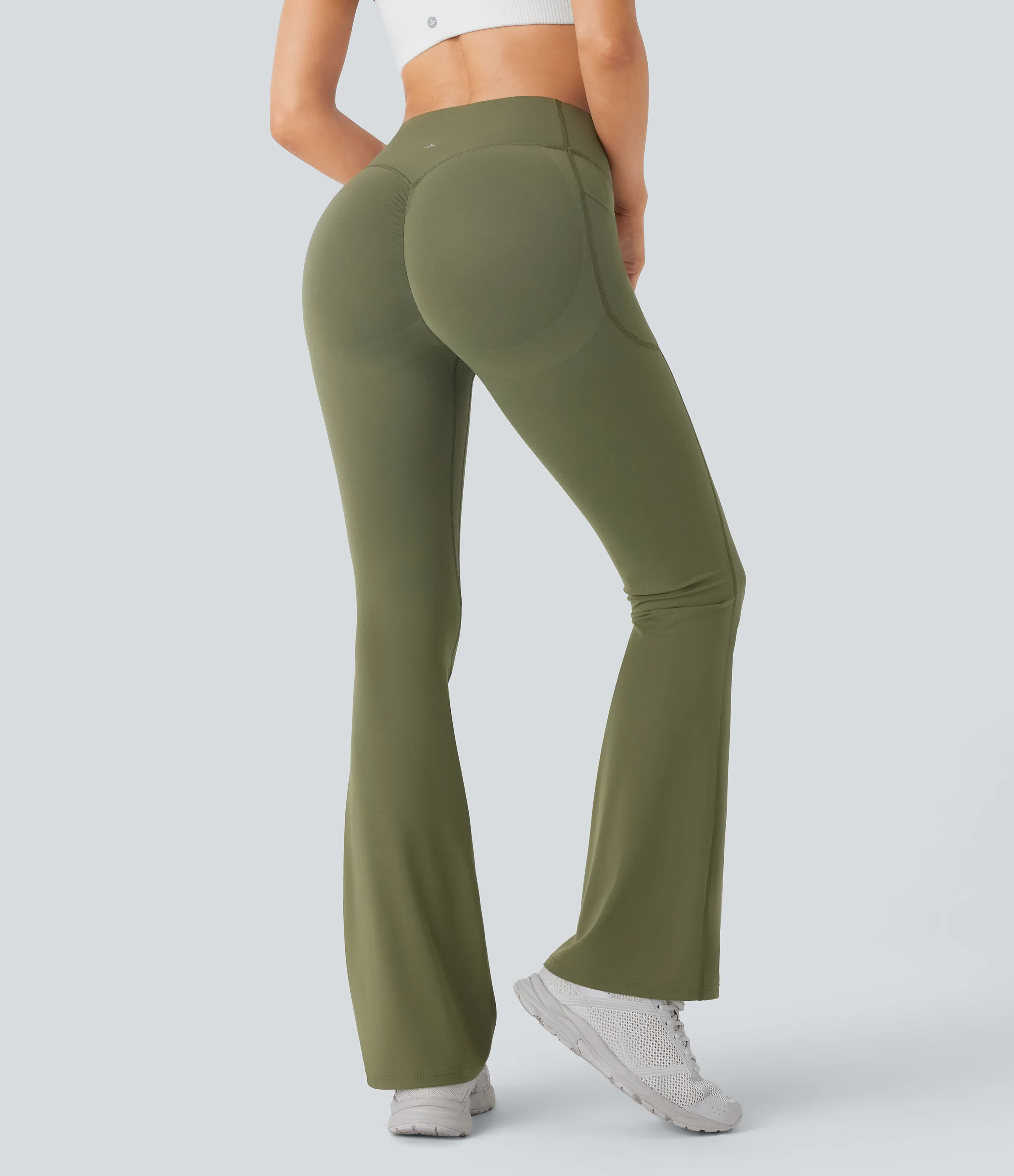 Halara Leggings SoCinched UltraSculpt Bootcut yoga tiro alto realce glúteo bolsillo lateral control abdomen moldeador - Grass Grey Green - S(extall) sold by Halara product image thumbnail 4
