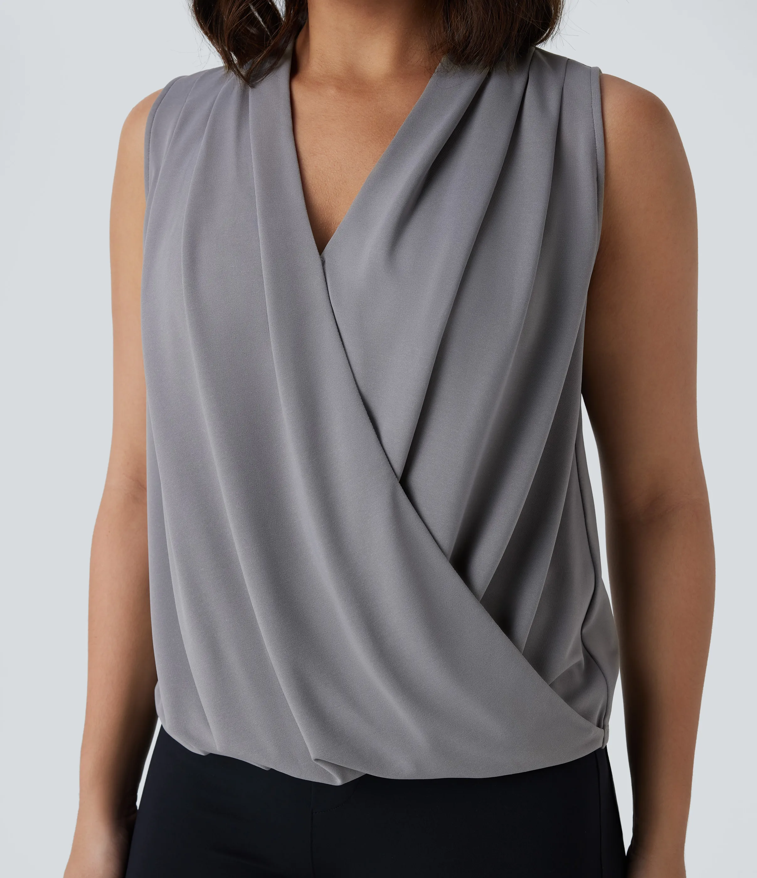 Halara Blusa oficina cruzada sin mangas botón cuello V - Ultimate Gray - XL sold by Halara product image thumbnail 5