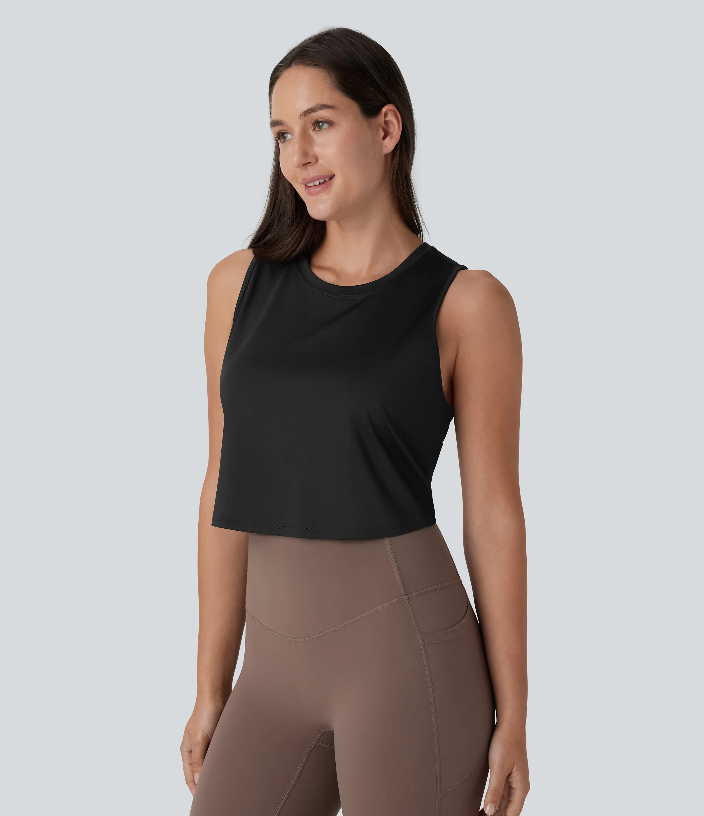 Halara Top yoga corto liso dobladillo cruzado abertura - Black - XL sold by Halara product image thumbnail 5
