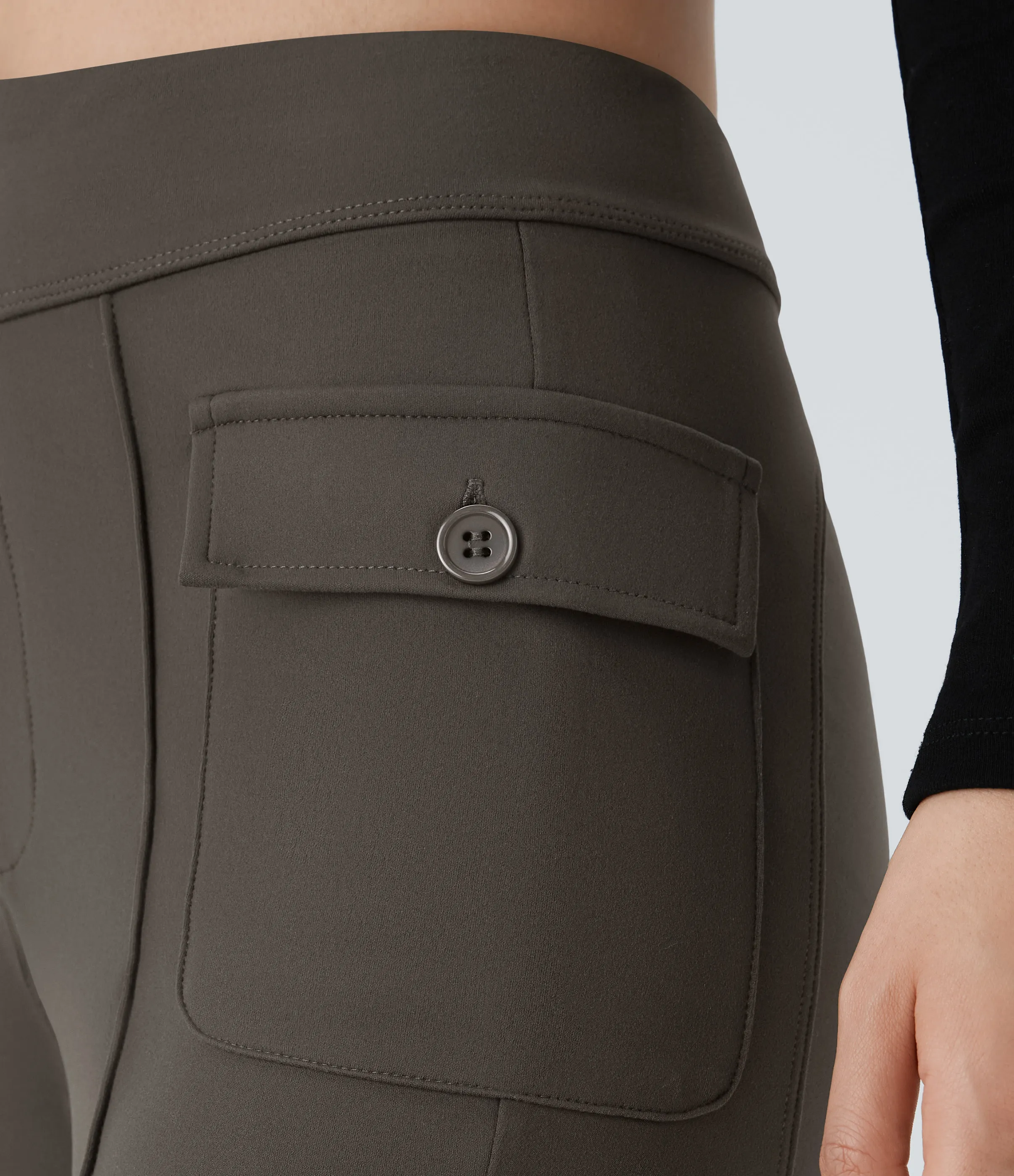 Halara Pantalón cargo acampanado bolsillo solapa lateral botón tiro alto - Hazelnut Black - M(regular) sold by Halara product image thumbnail 5