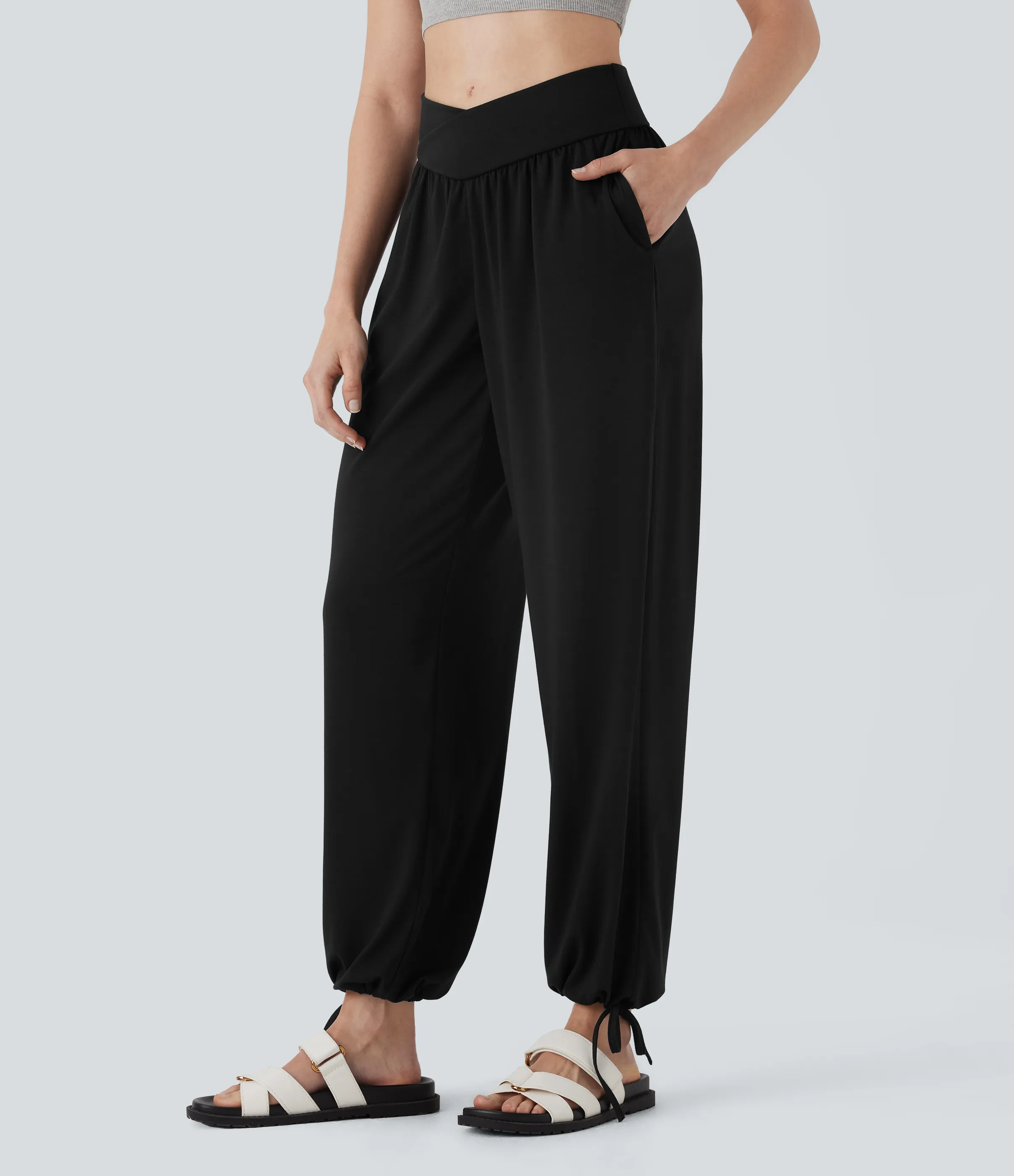 Halara Pantalón deportivo tiro alto bolsillo lateral cordón ajustable - Black - L(regular) sold by Halara product image thumbnail 4