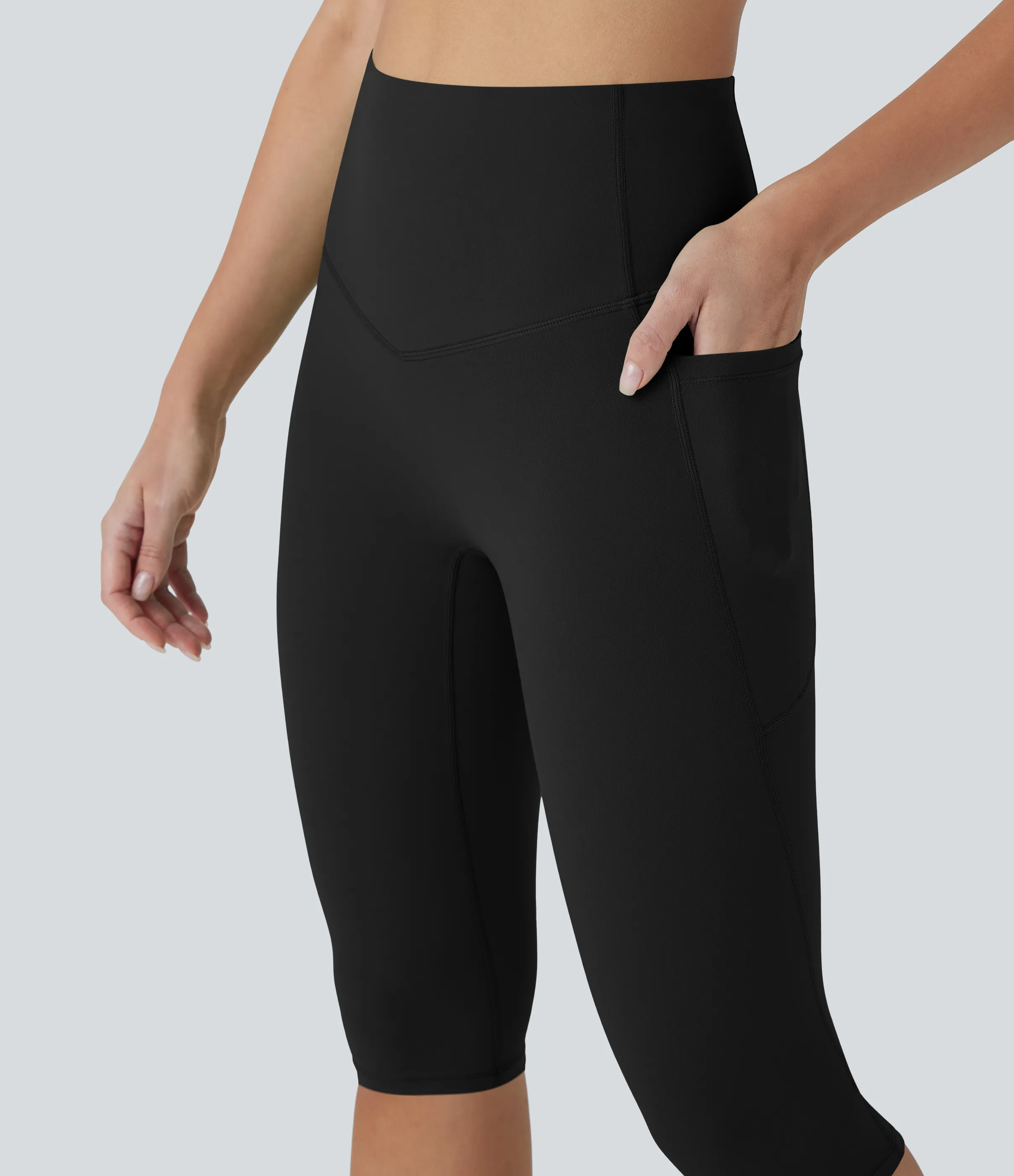 Halara Leggings de yoga moldeadores Halara UltraSculpt™ de tiro alto reductor de abdomen y bolsillos laterales - Black - XS sold by Halara product image thumbnail 5