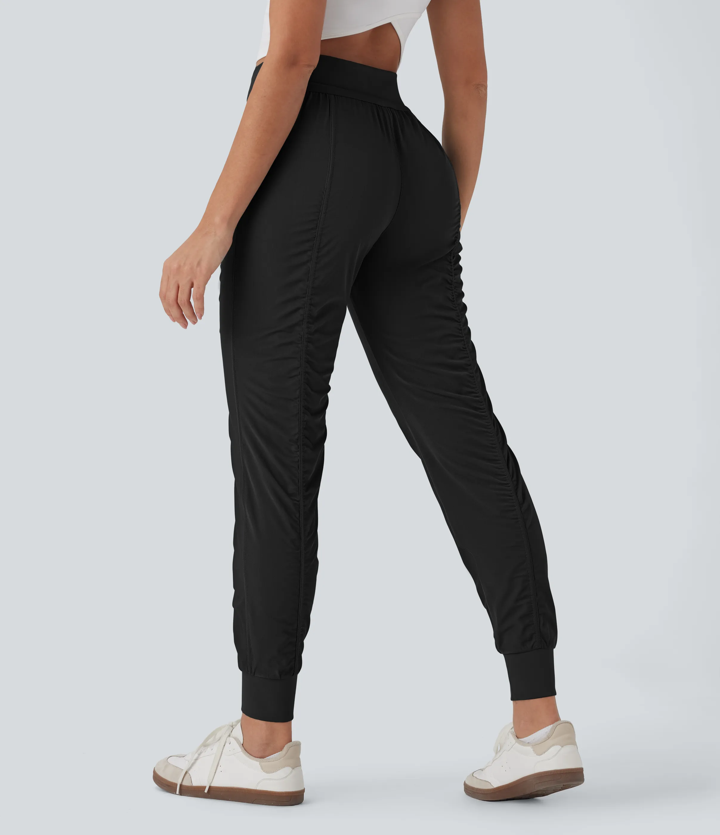 Halara Joggers de viaje de tiro alto ajustados con cordón y bolsillos laterales con cremallera - Black - M(petite) sold by Halara product image thumbnail 3