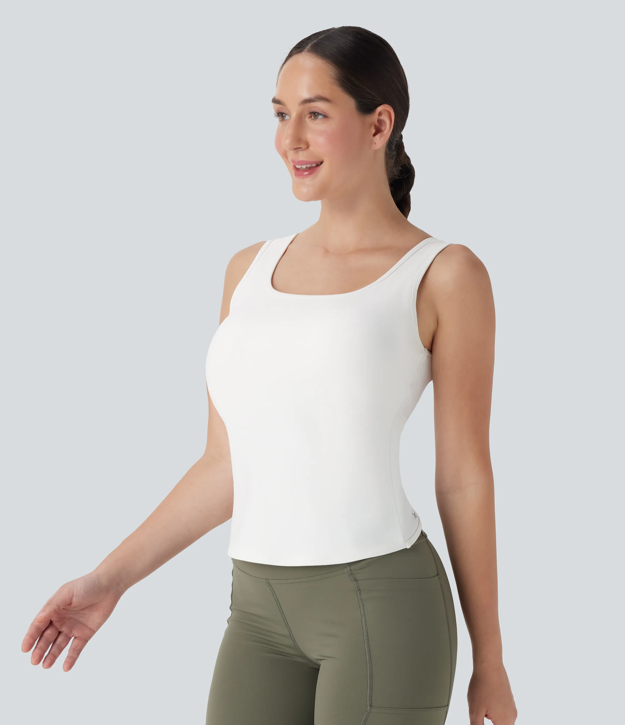 Halara Top de yoga cruzado con escote en U con largo extra en copas D-F - White - L(Long) sold by Halara product image thumbnail 5