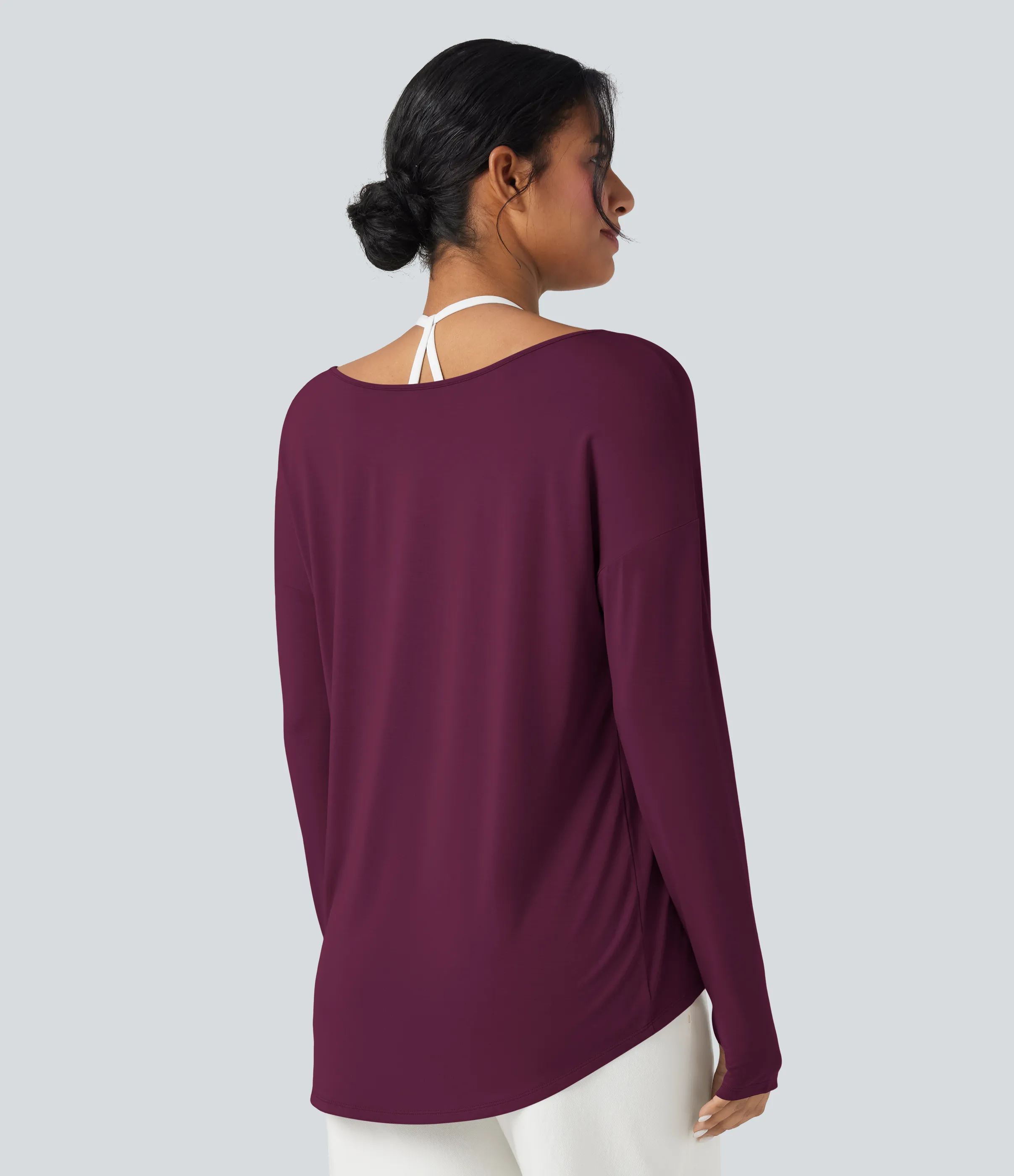 Halara Camiseta holgada de manga larga con escote en V profundo y aberturas para los pulgares (uso frontal y posterior) - Purple Potion - XS sold by Halara product image thumbnail 3