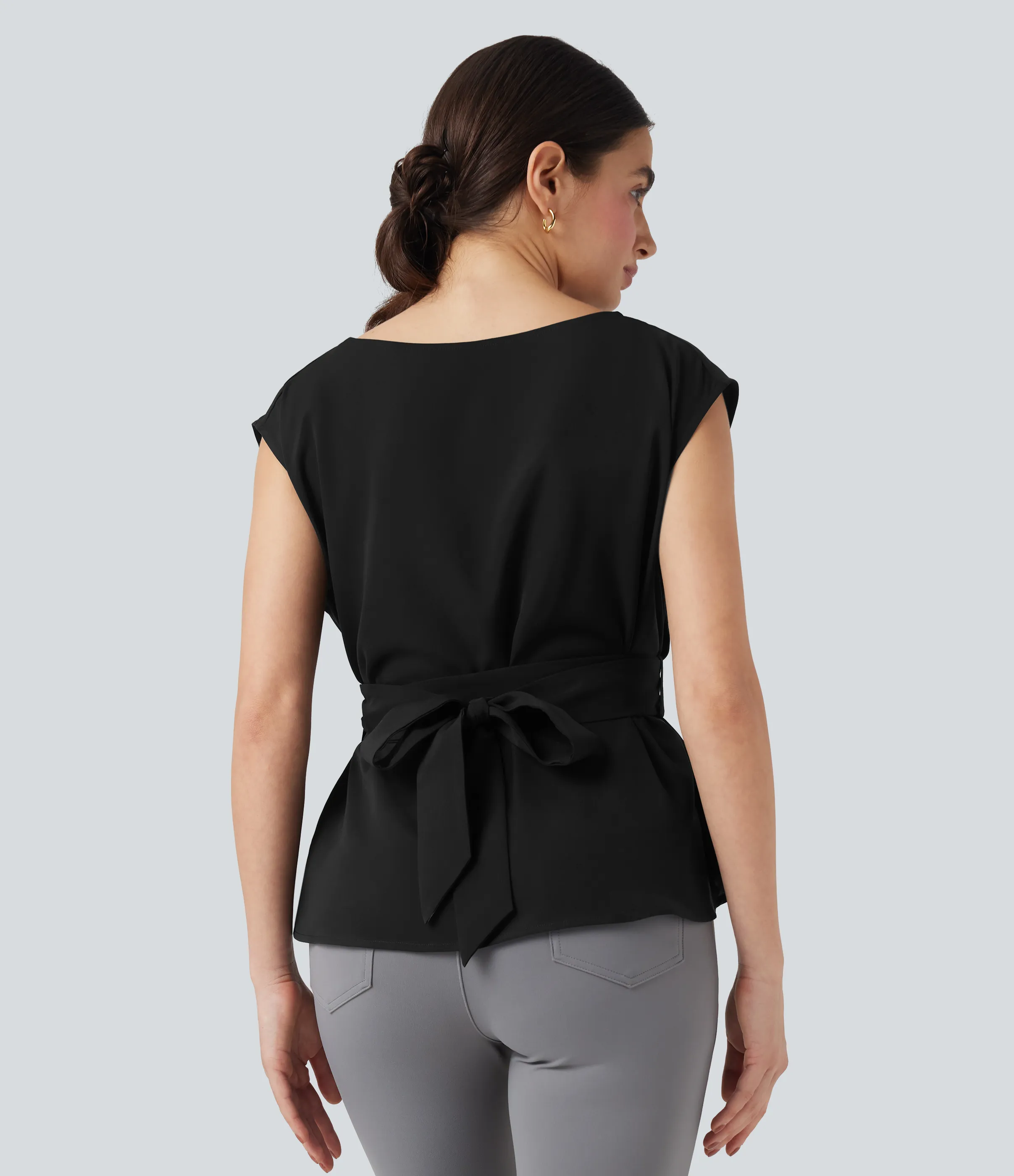 Halara Blusa de oficina antiarrugas con cuello barco sin mangas y lazo en la espalda - Black - XL sold by Halara product image thumbnail 3