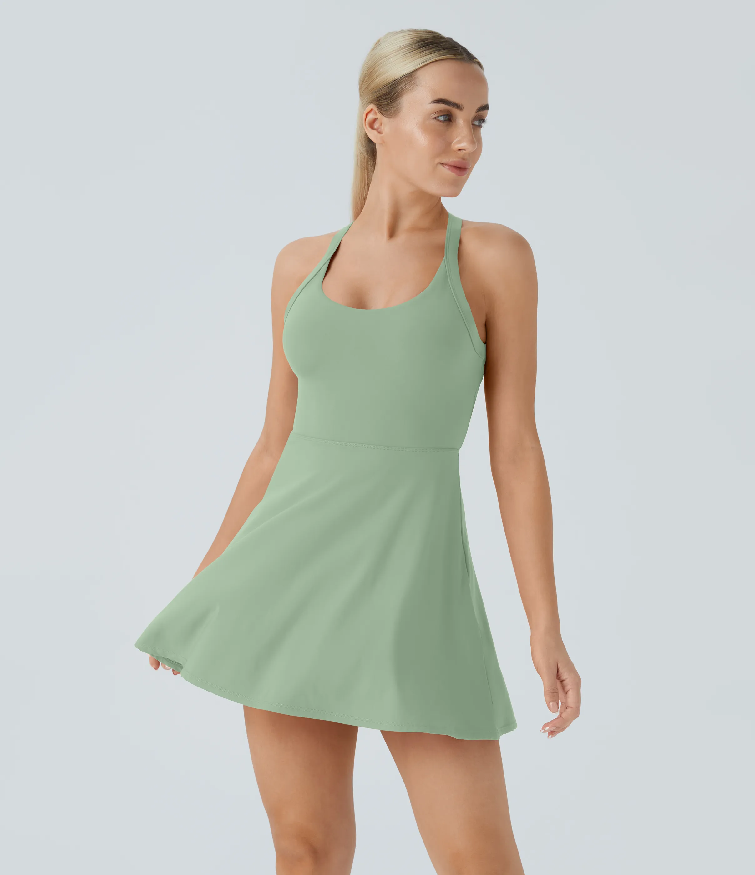 Halara Vestido deportivo sin espalda con diseño retorcido en copas D-F - Light Bean Green - L sold by Halara product image thumbnail 3
