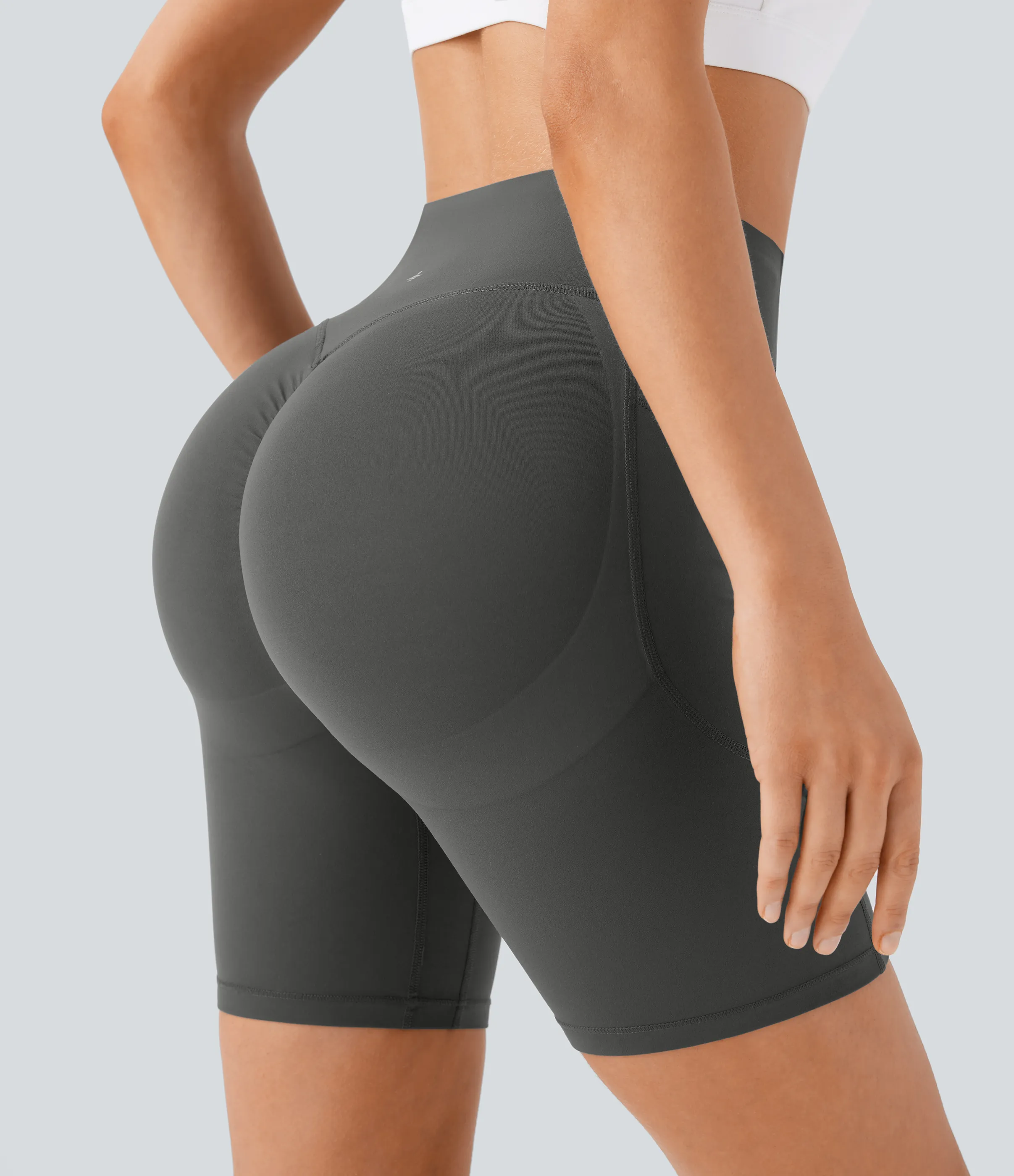 Halara Pantalón corto SoCinched UltraSculpt ciclista tiro alto realce glúteo bolsillo lateral entrenamiento 17.5cm - Volcanic Ash - XS sold by Halara product image thumbnail 3