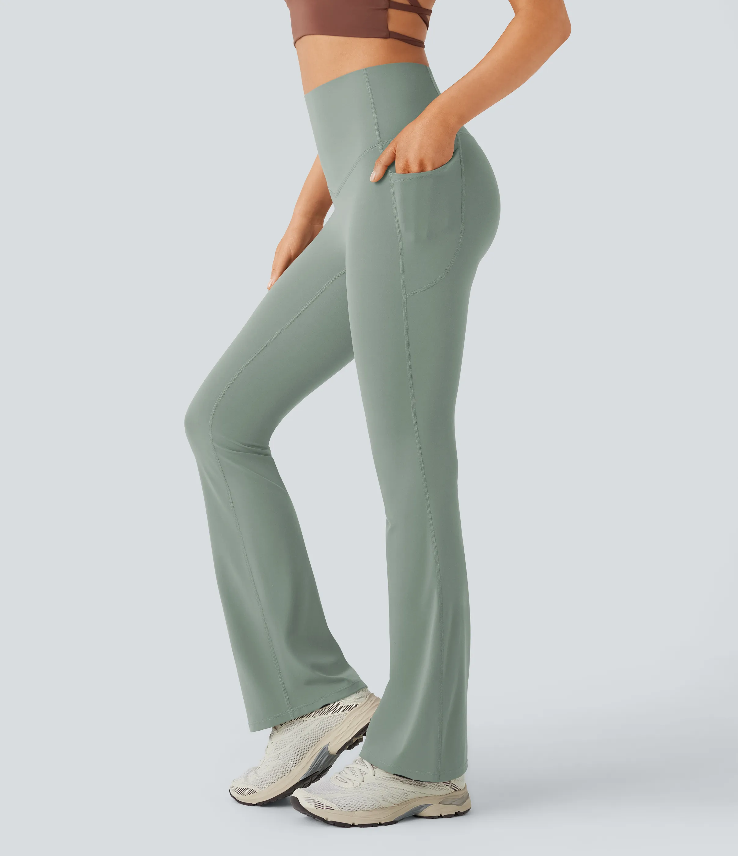 Halara Leggings SoCinched UltraSculpt yoga Bootcut tiro alto control abdomen bolsillo lateral moldeador - Iceberg Green - S(regular) sold by Halara product image thumbnail 2