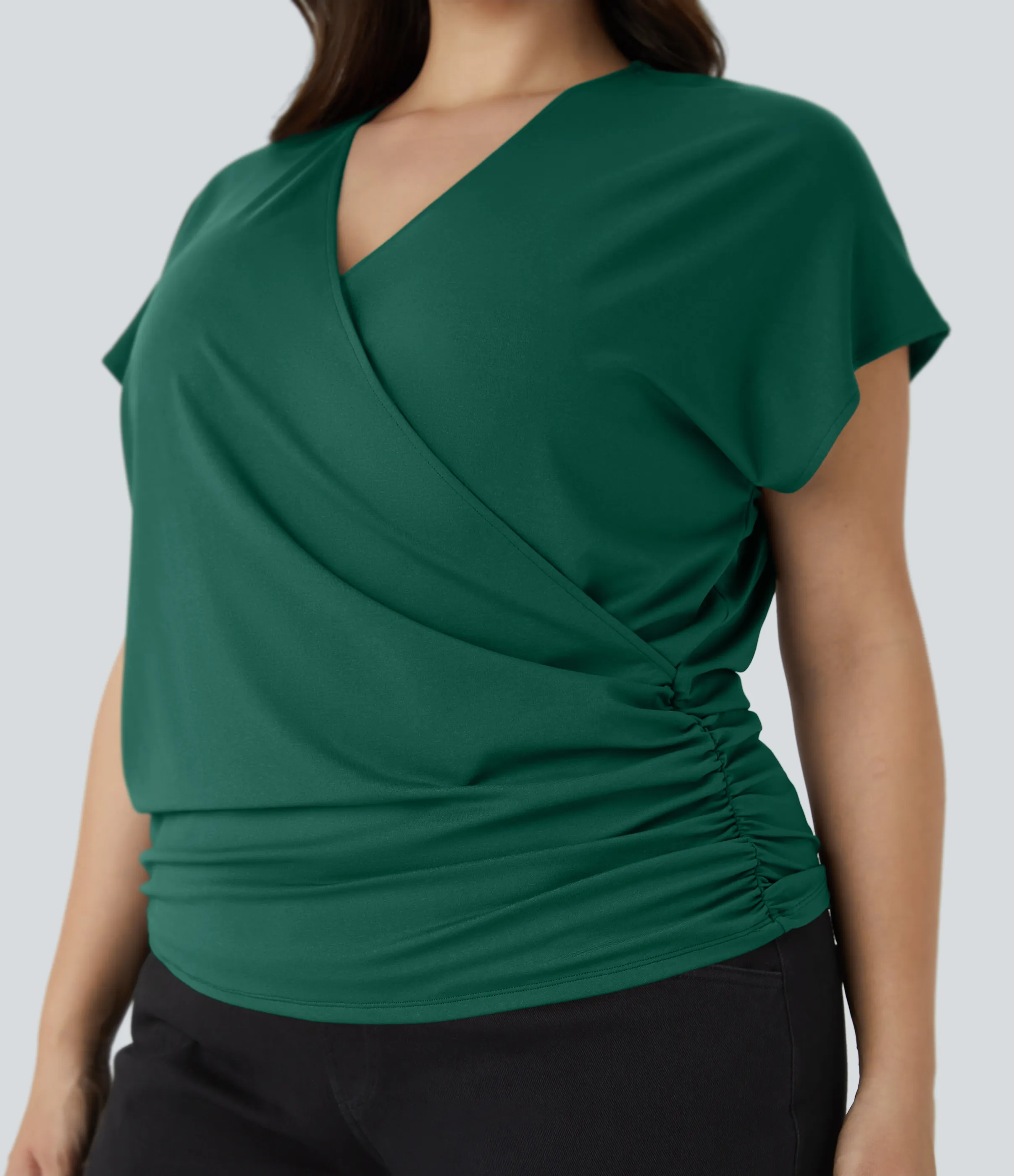 Halara Blusa oficina talla grande cuello V manga casquillo cruzada fruncida sólida - Rain Forest - 2X sold by Halara