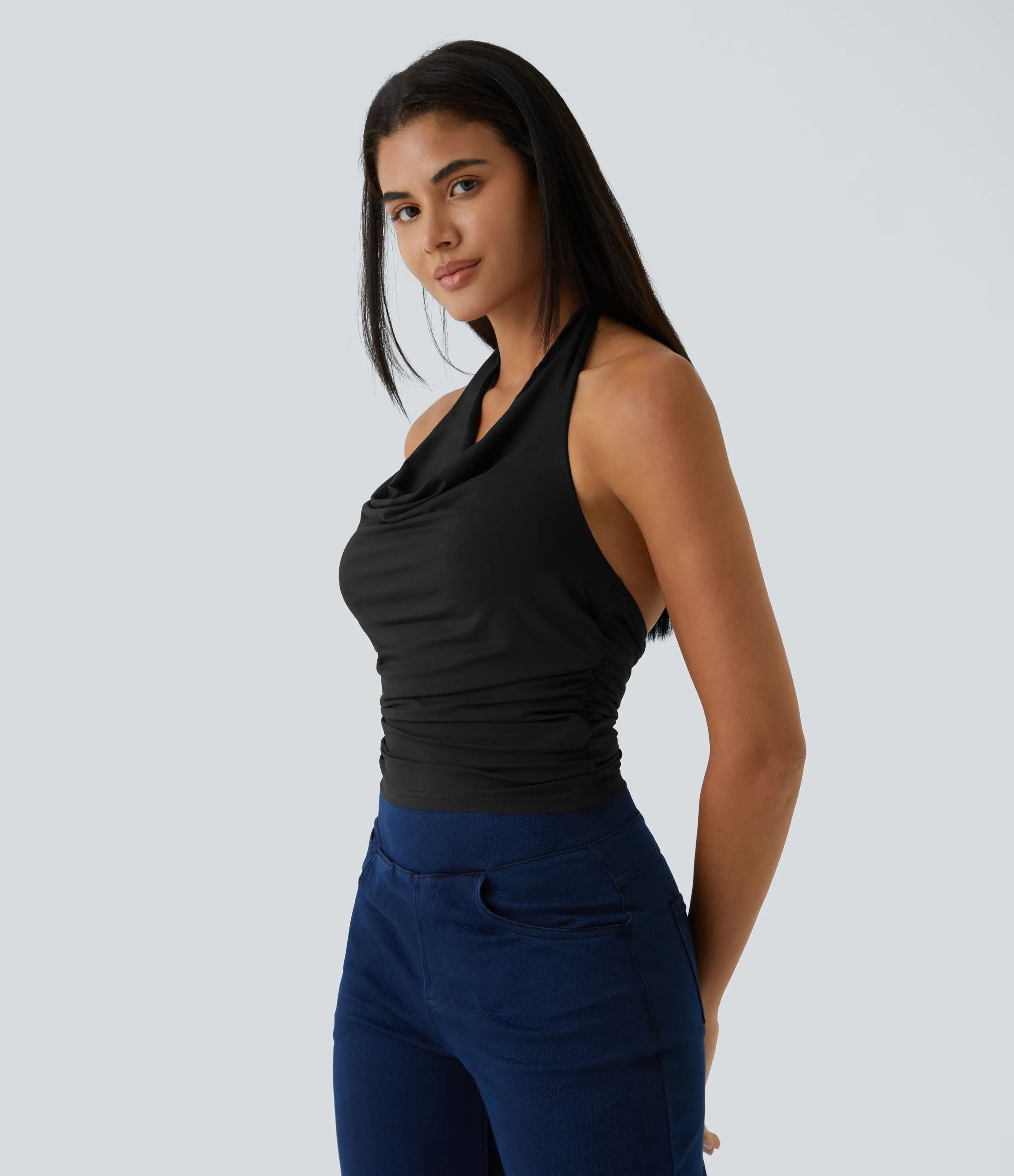 Halara Top sin manga fruncido sin espalda cuello vuelto halter - Black - M sold by Halara product image thumbnail 4