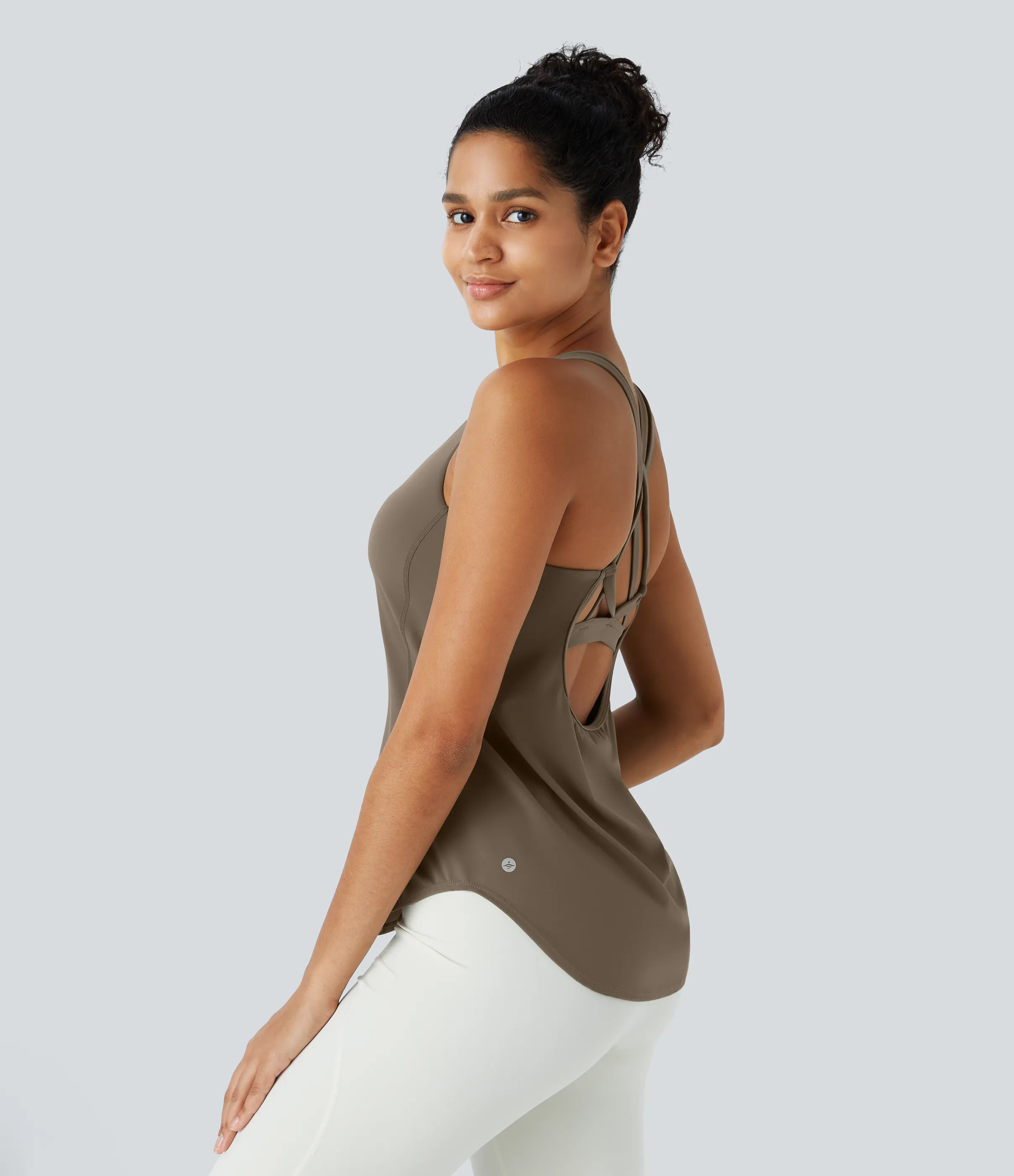 Halara Camiseta sin mangas Halara UltraSculpt™ correr dobladillo curvo cruzada sin espalda cuello U - Dawn Brown - S sold by Halara product image thumbnail 4