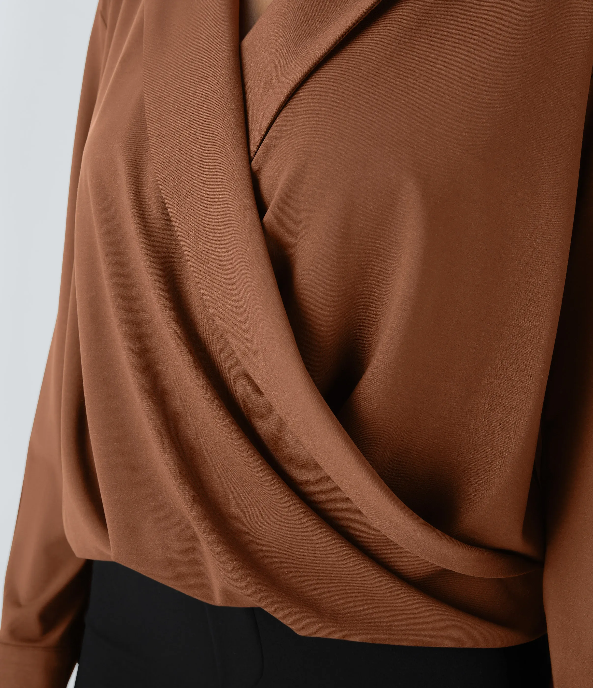 Halara Camisa oficina manga larga cruzada cuello muesca - Rust Red - XL sold by Halara product image thumbnail 5