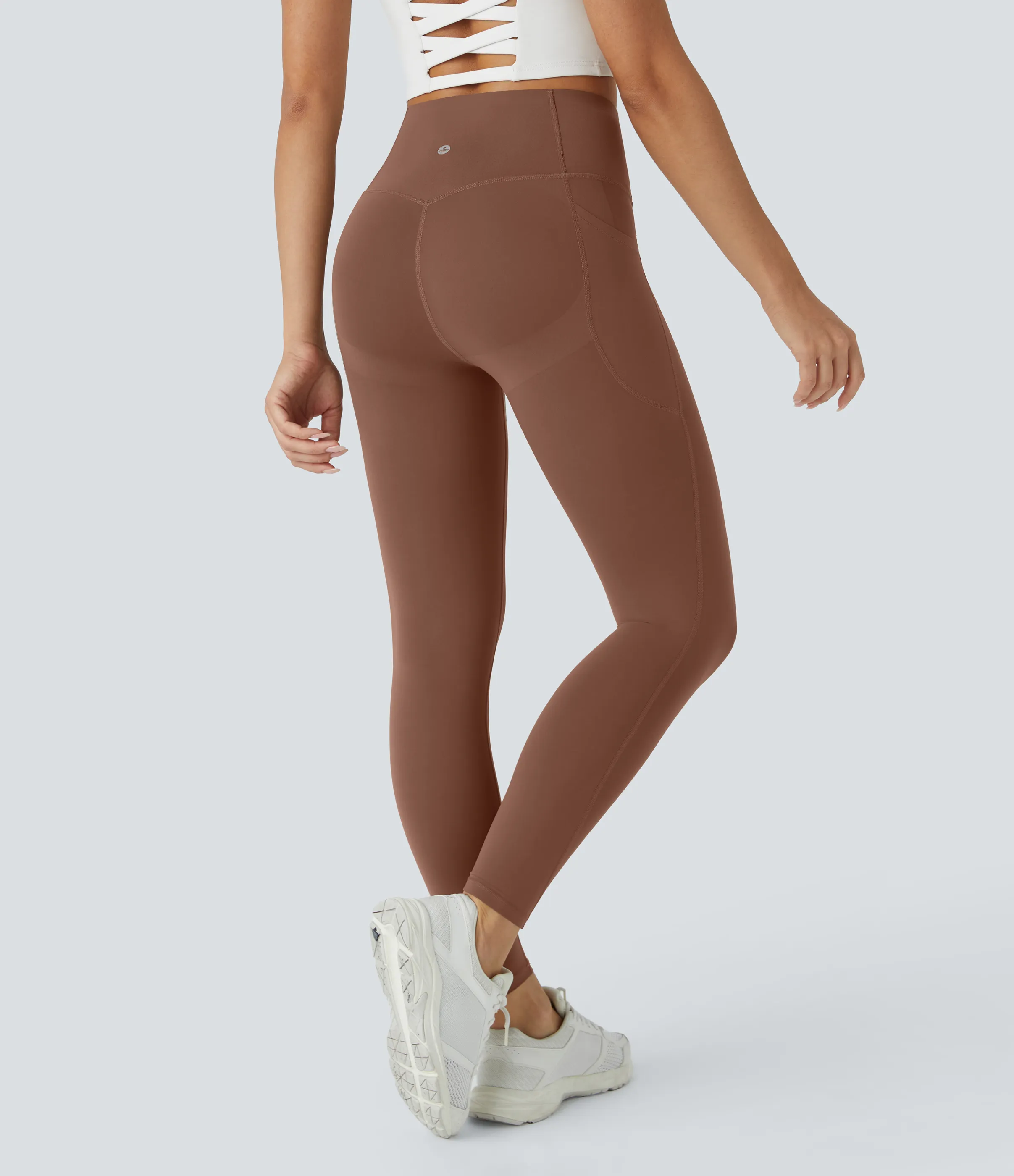 Halara Leggings SoCinched UltraSculpt tiro alto realce glúteos control abdomen bolsillo lateral moldeador - Thick Earthy Brown - XL(7/8) sold by Halara product image thumbnail 5
