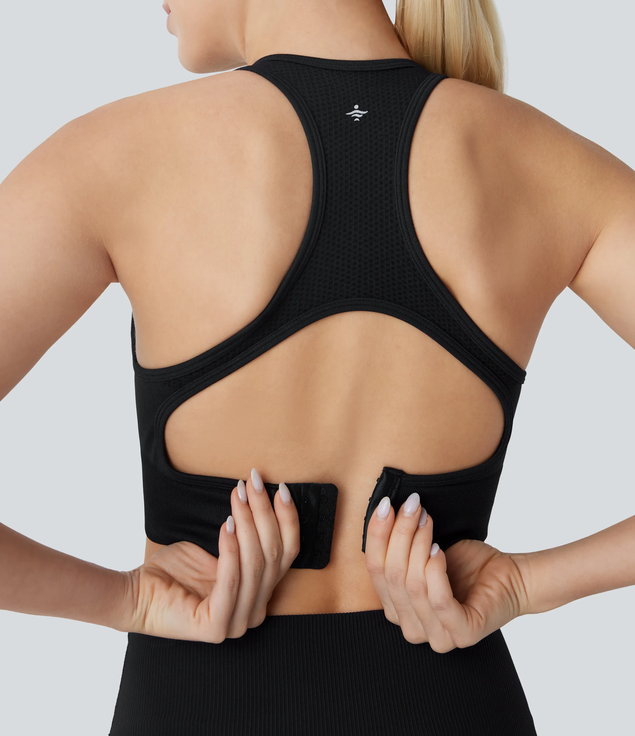 Halara Camiseta sin mangas ajustada entrenamiento cuello cuadrado espalda cruzada hebilla ajustable - Black - XS sold by Halara product image thumbnail 5