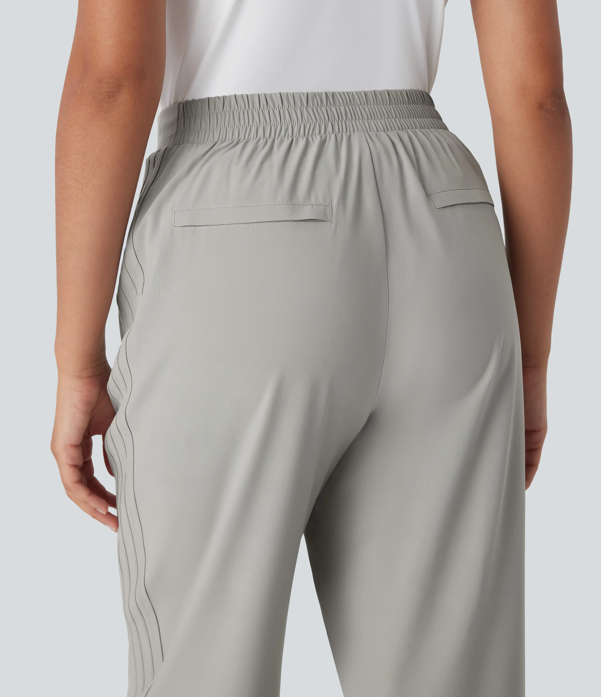 Halara Pantalones de viaje Breezeful™ ajustados de tiro alto de secado rápido con bolsillos laterales - Dust Gray - XS(regular) sold by Halara product image thumbnail 5