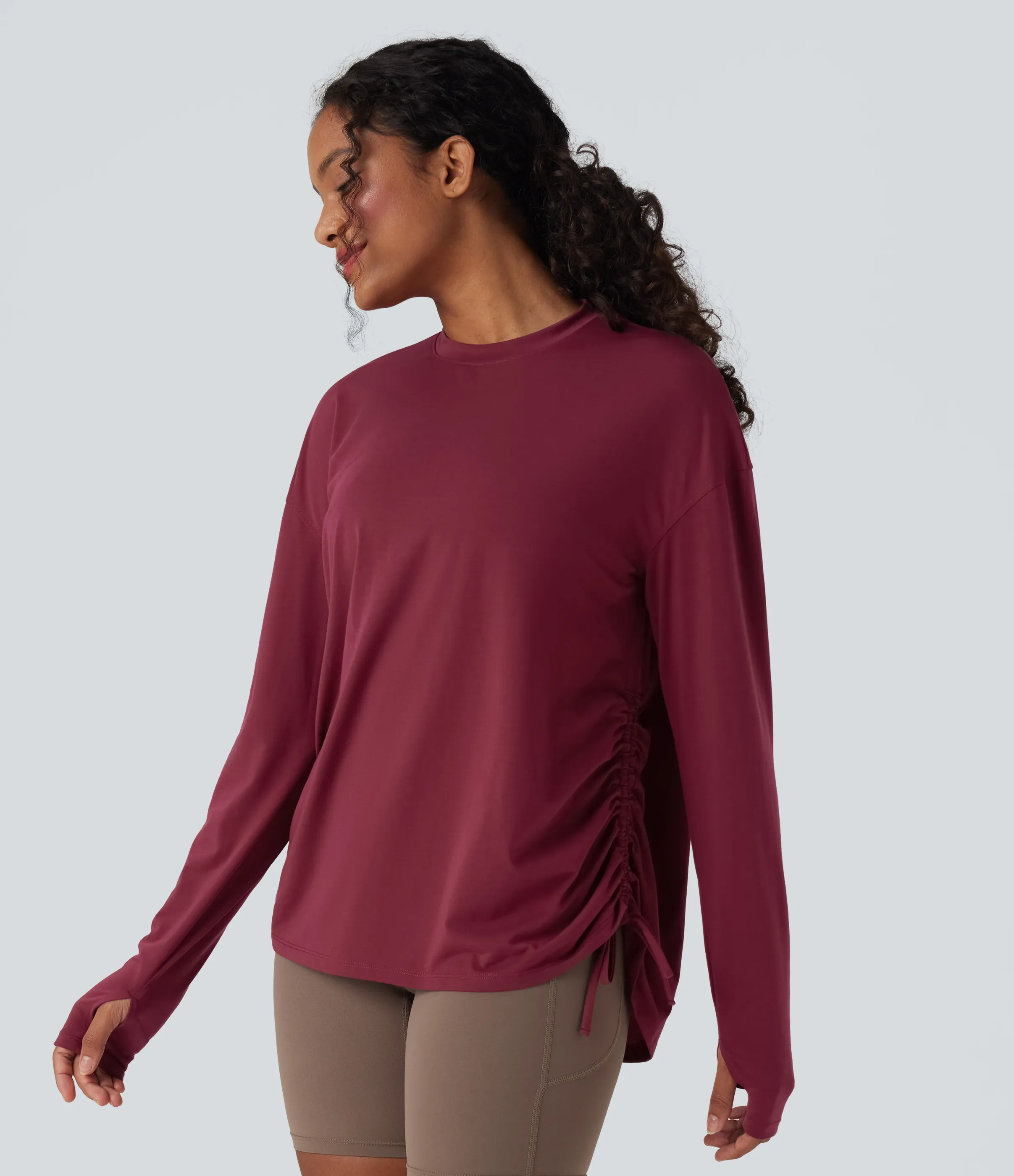 Halara Top deportivo de yoga de manga larga con secado rápido, cuello redondo y abertura para el pulgar con cordón ajustable - Tibetan Red - M sold by Halara