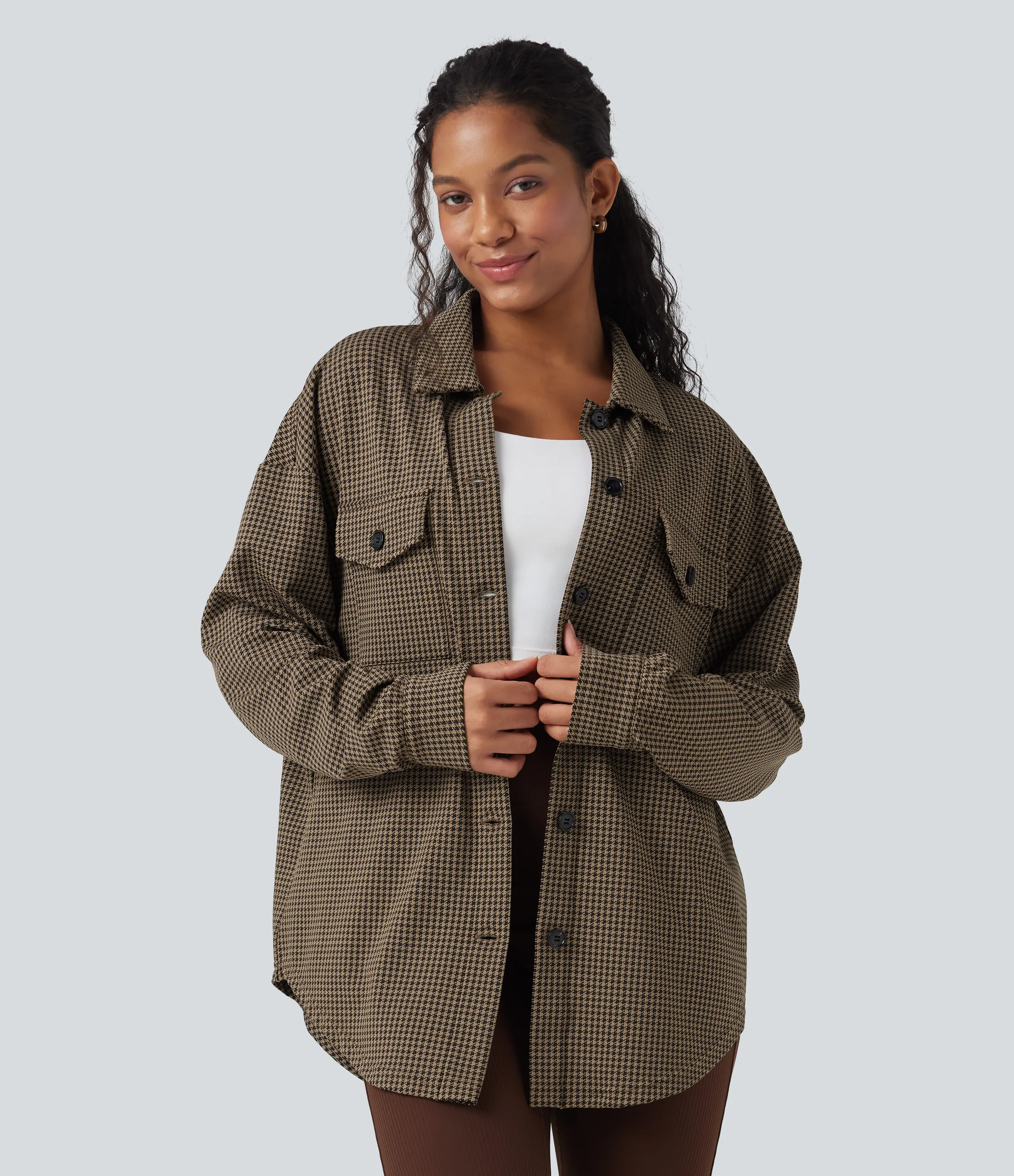 Halara Chamarra casual extragrande con dobladillo curvo y estampado de pata de gallo y bolsillos - Mocha Static - XL sold by Halara product image thumbnail 2