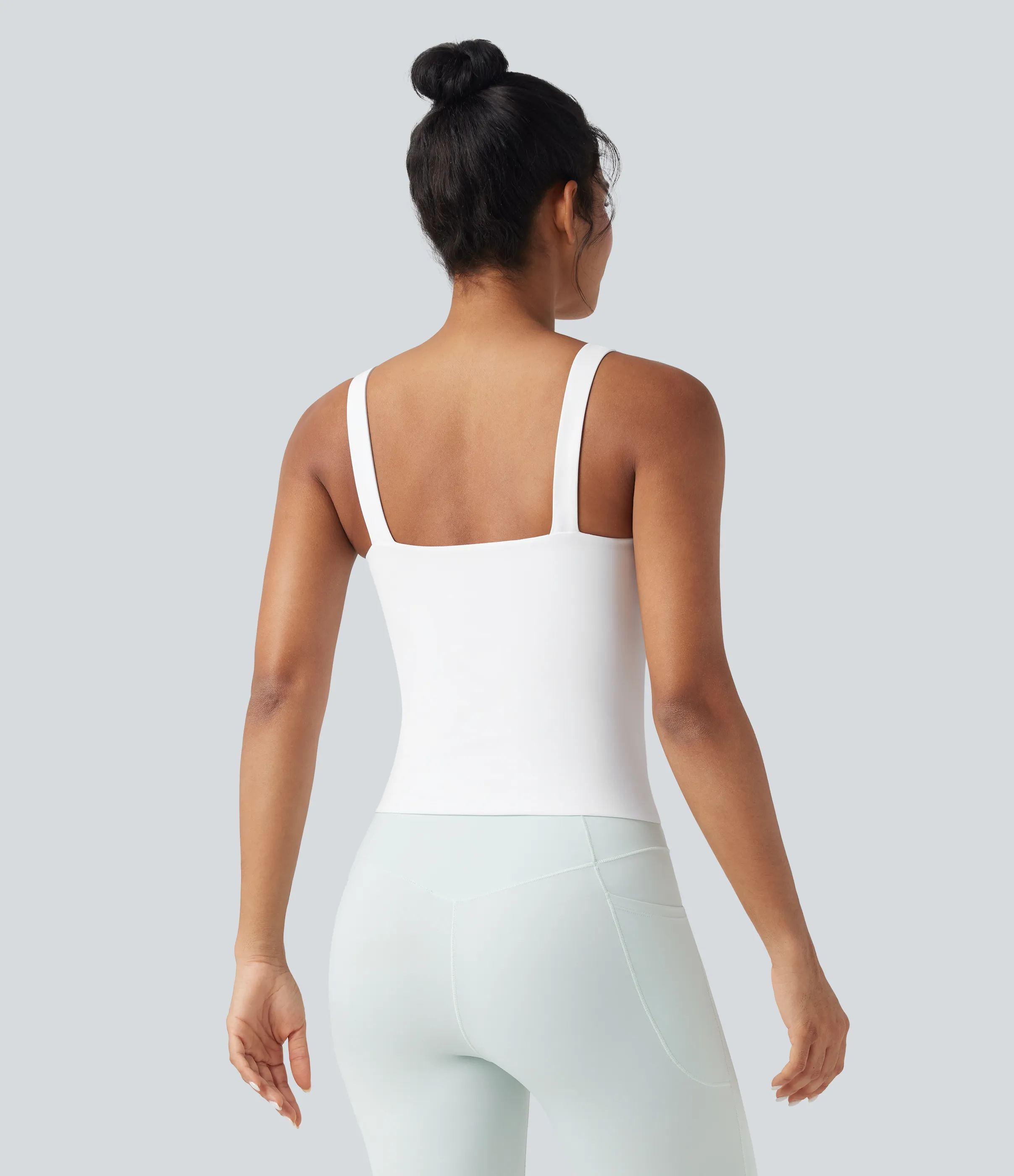 Halara Camiseta de yoga SoftlyZero™ Airy retorcida cut-out y UPF 50+ - White - XL(Long) sold by Halara product image thumbnail 3