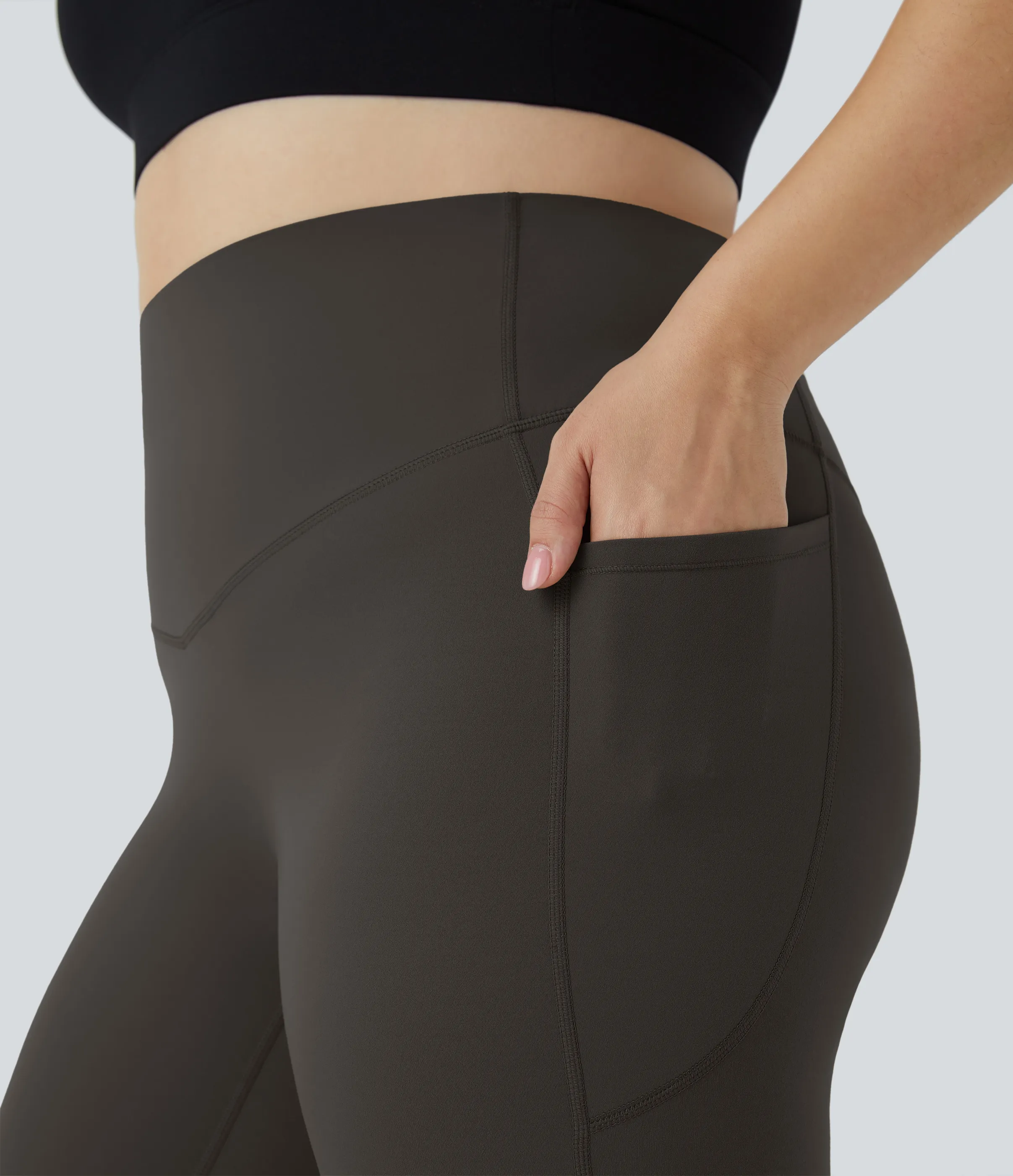 Halara Leggings SoCinched talla grande entrenamiento bolsillo lateral moldeador abdomen tiro alto - Hazelnut Black - 2X(7/8) sold by Halara product image thumbnail 5