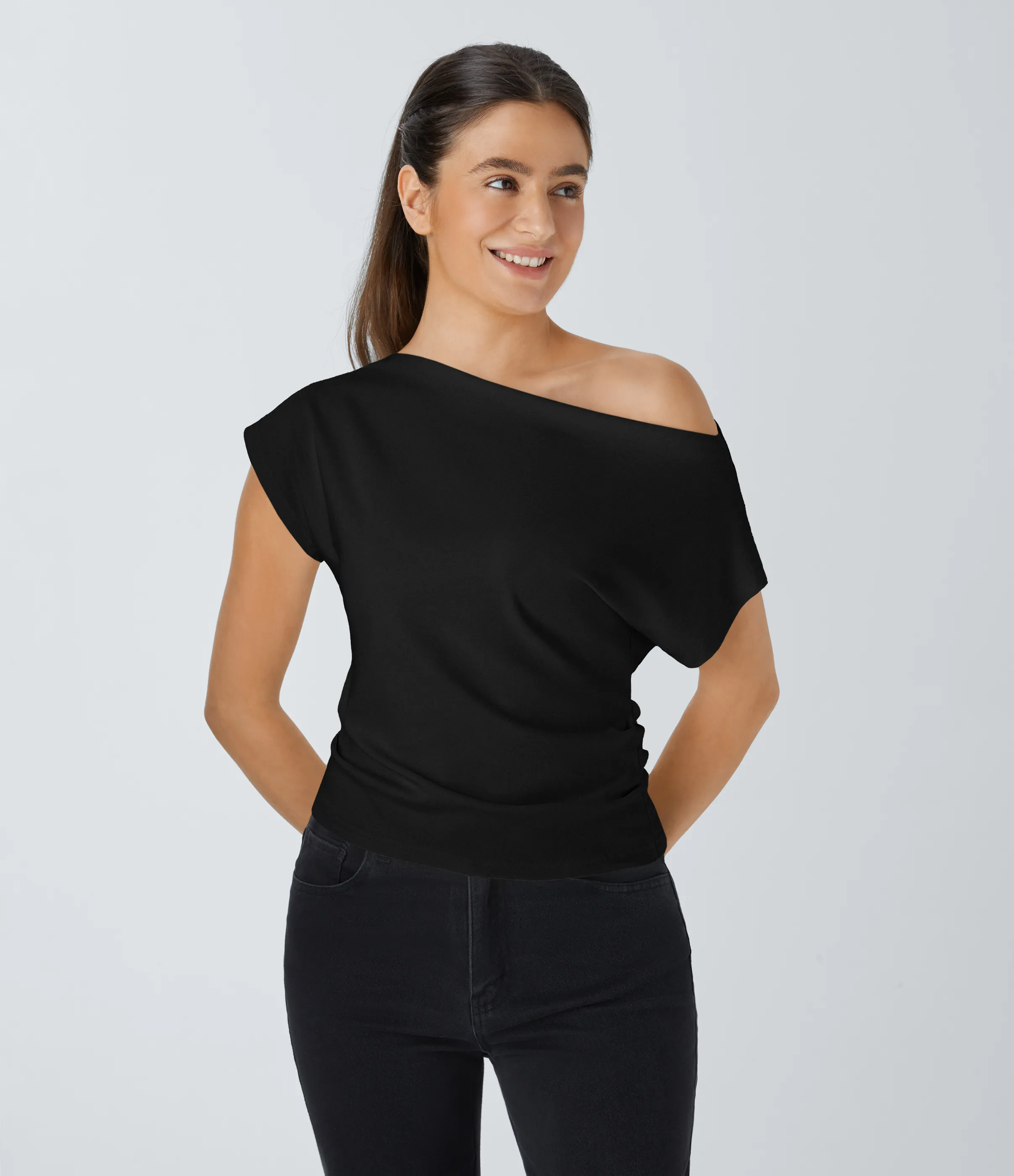 Halara Blusa fruncida manga corta sin hombro - Black - S sold by Halara