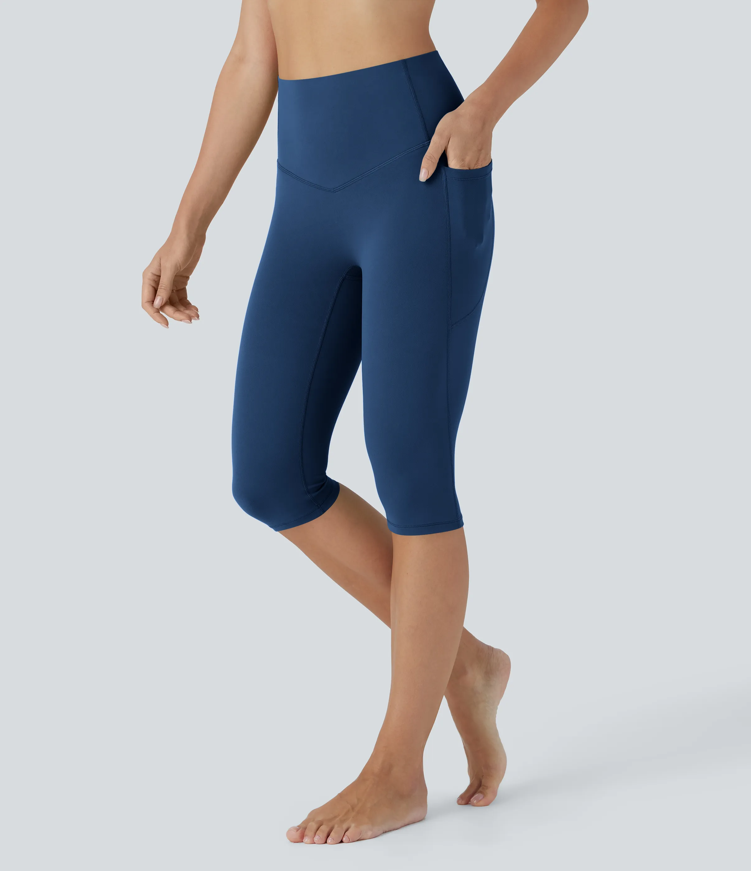 Halara Leggings de yoga moldeadores Halara UltraSculpt™ de tiro alto reductor de abdomen y bolsillos laterales - Navy Peony - S sold by Halara product image thumbnail 2