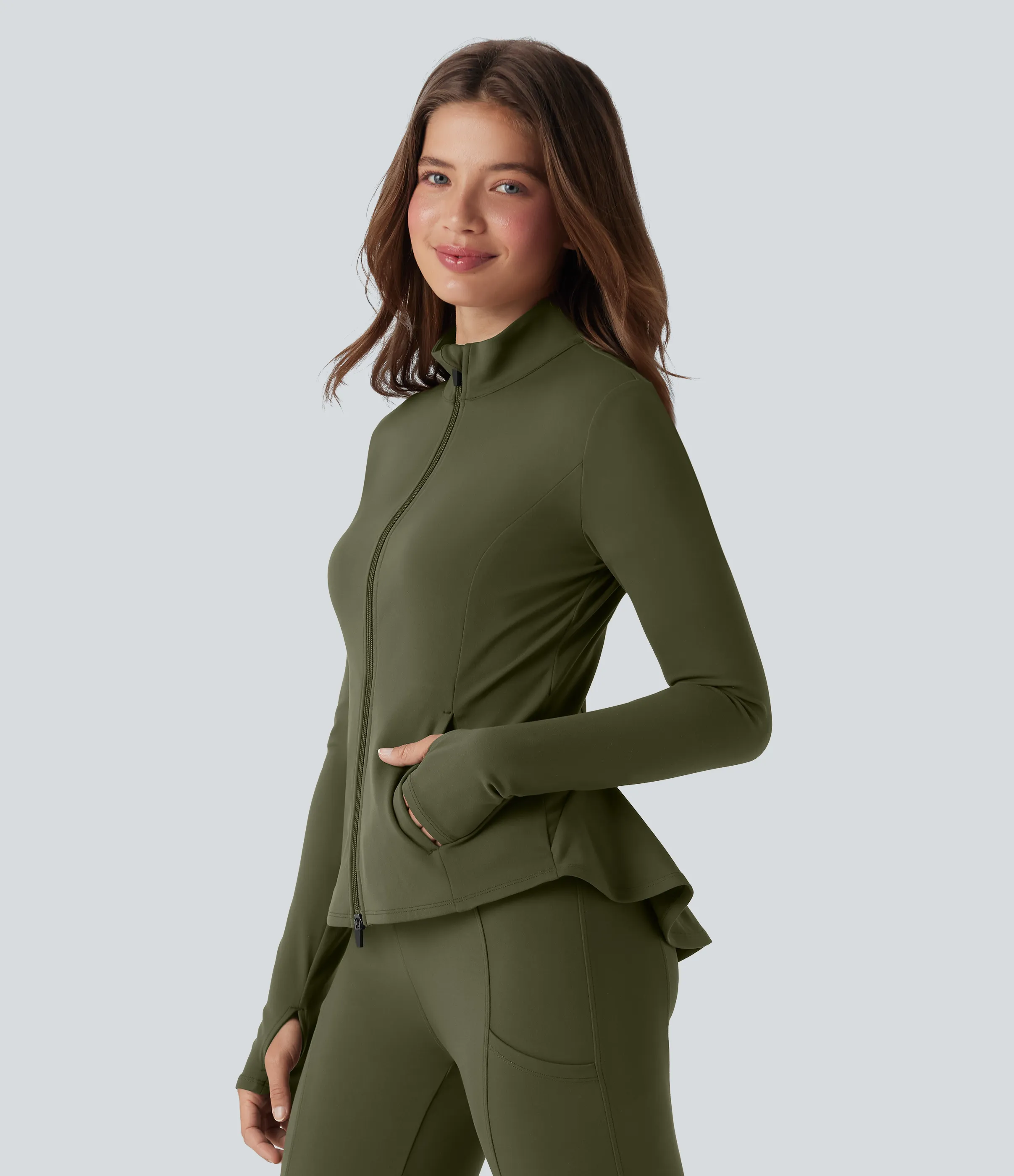 Halara Chaqueta ajustada con cuello alto, cremallera, abertura para el pulgar, dobladillo con volantes y bolsillos - Forest Night - XL sold by Halara product image thumbnail 3