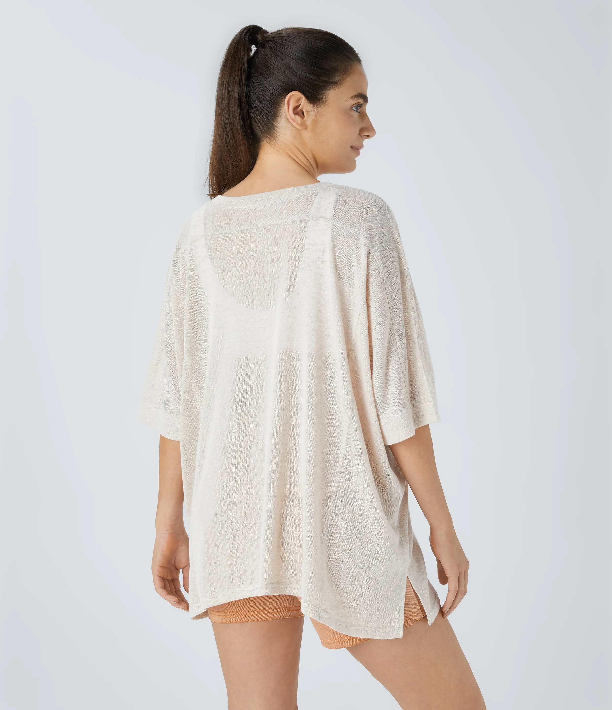 Halara Top extragrande transparente dobladillo dividido asimétrico - Whisper White - S sold by Halara product image thumbnail 3