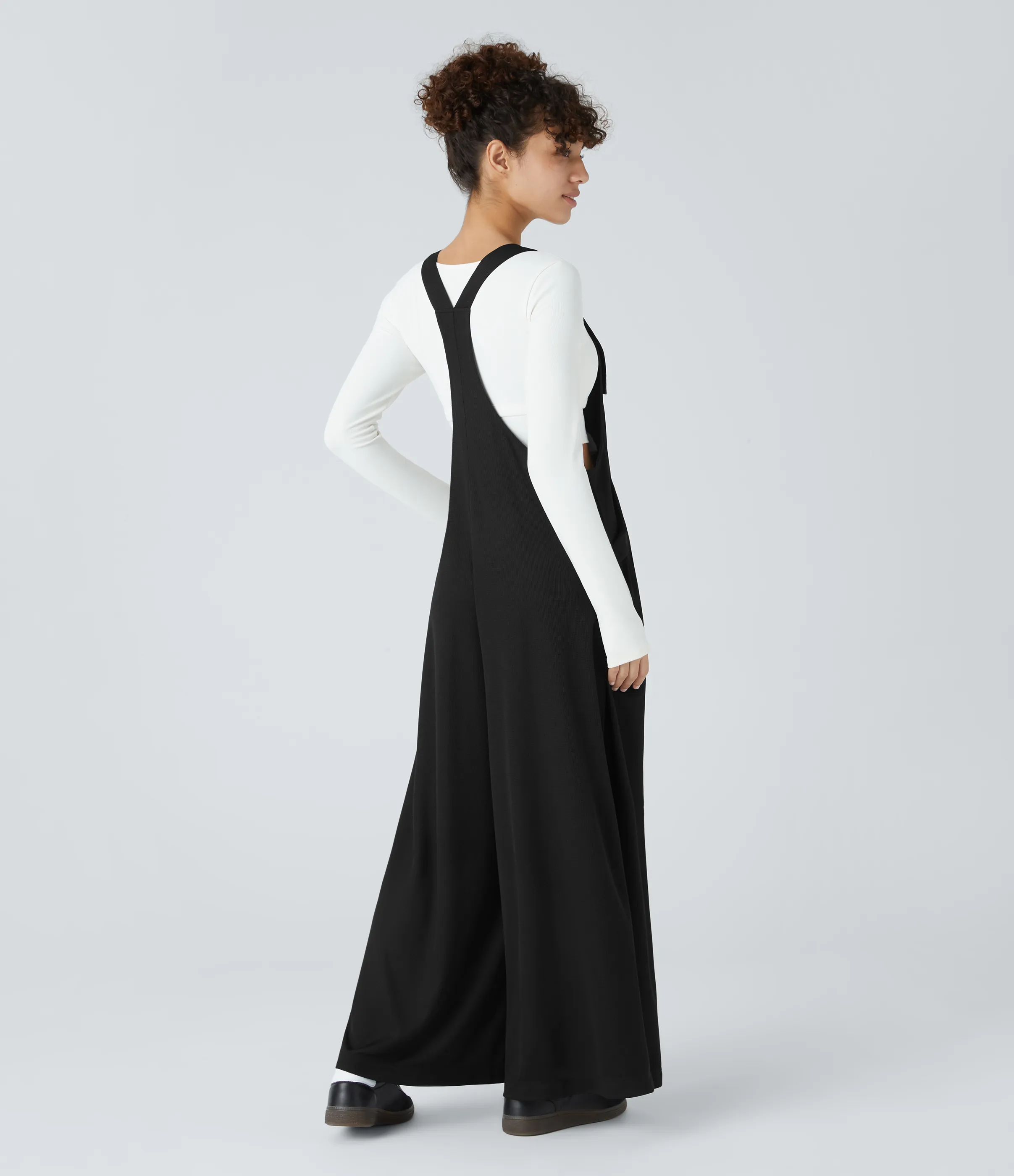 Halara Mono pierna ancha pliegue bolsillo lateral correa ajustable botón - Black - XS(regular) sold by Halara product image thumbnail 3
