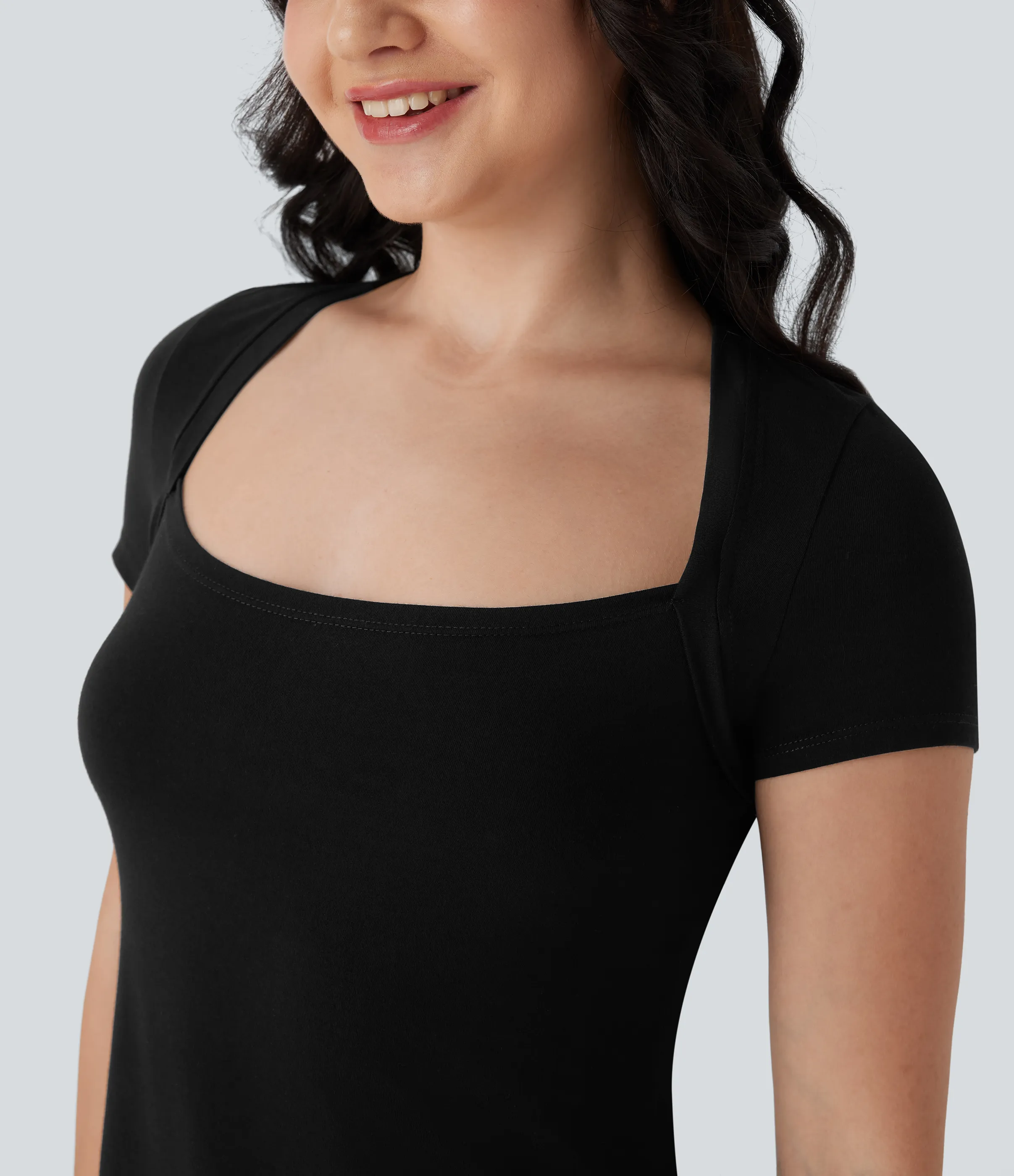 Halara Top de manga corta casual con dobladillo curvo - Black - S sold by Halara product image thumbnail 5
