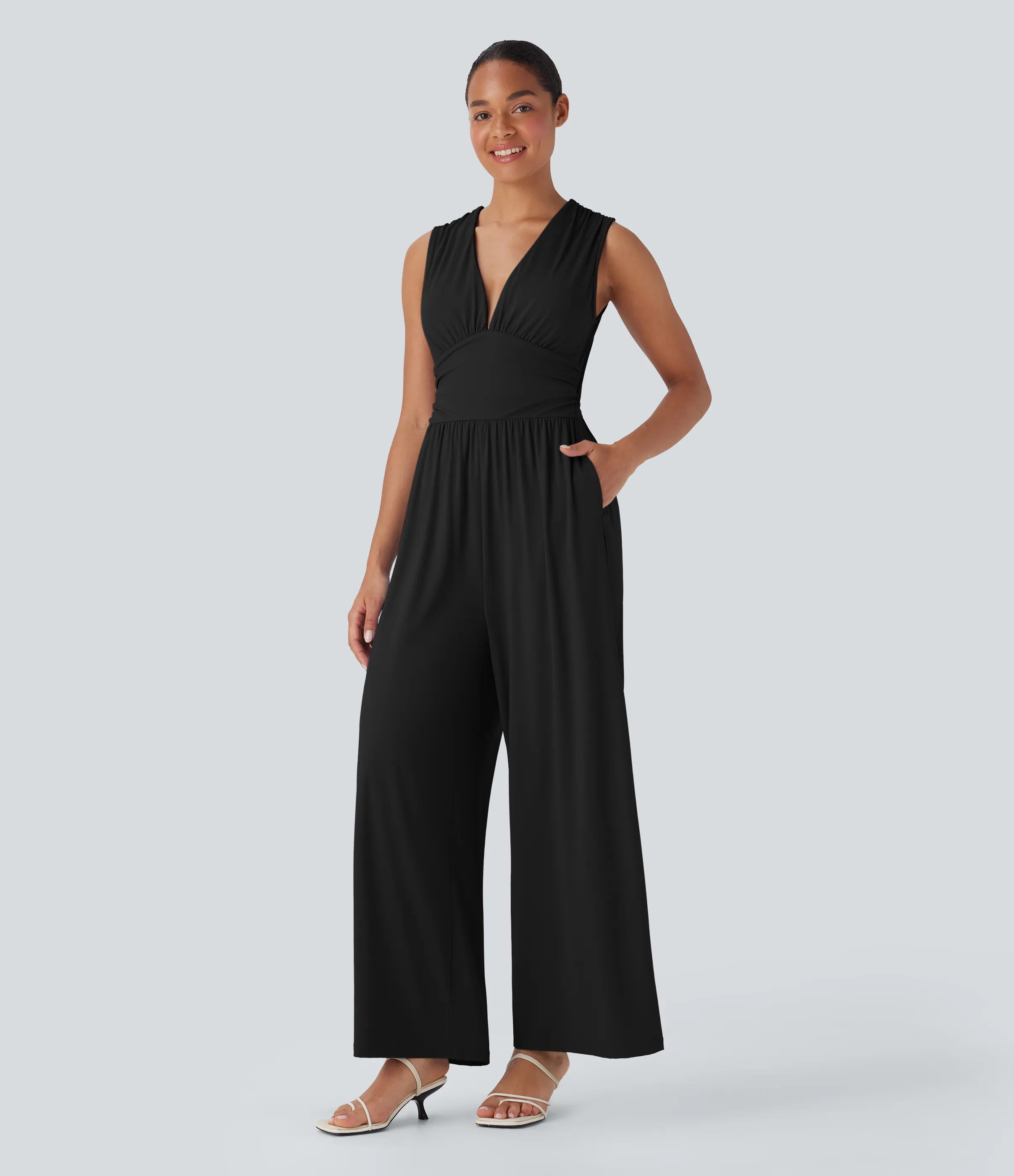 Halara Mono casual Softlyzero™ sin mangas con escote en V fruncido con bolsillos laterales, cremallera invisible y tacto fresco - Easy Peezy - Black - L(regular) sold by Halara