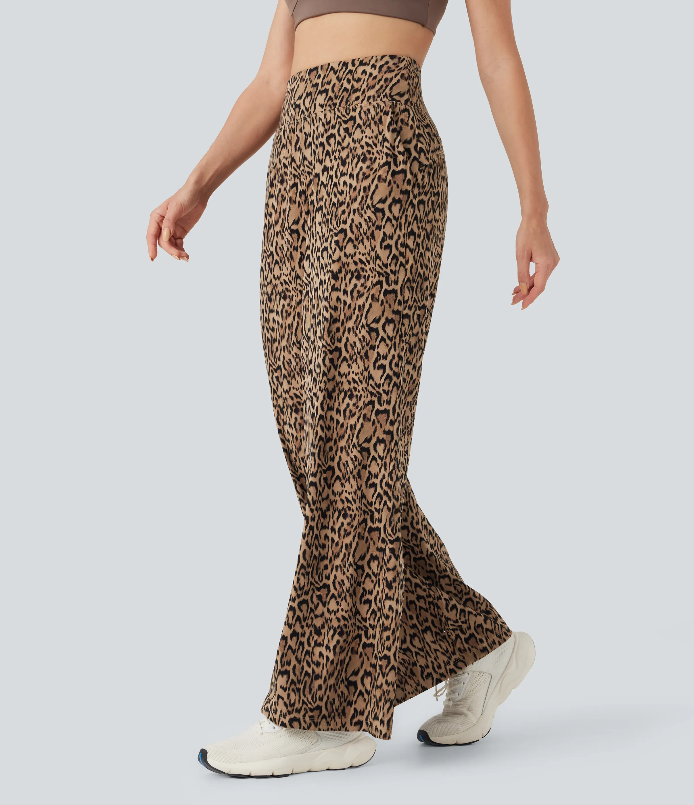 Halara Pantalones de yoga rectos Halara UltraSculpt™ de tiro alto y estampado de leopardo con bolsillos - Tan Leopard - S(regular) sold by Halara product image thumbnail 4